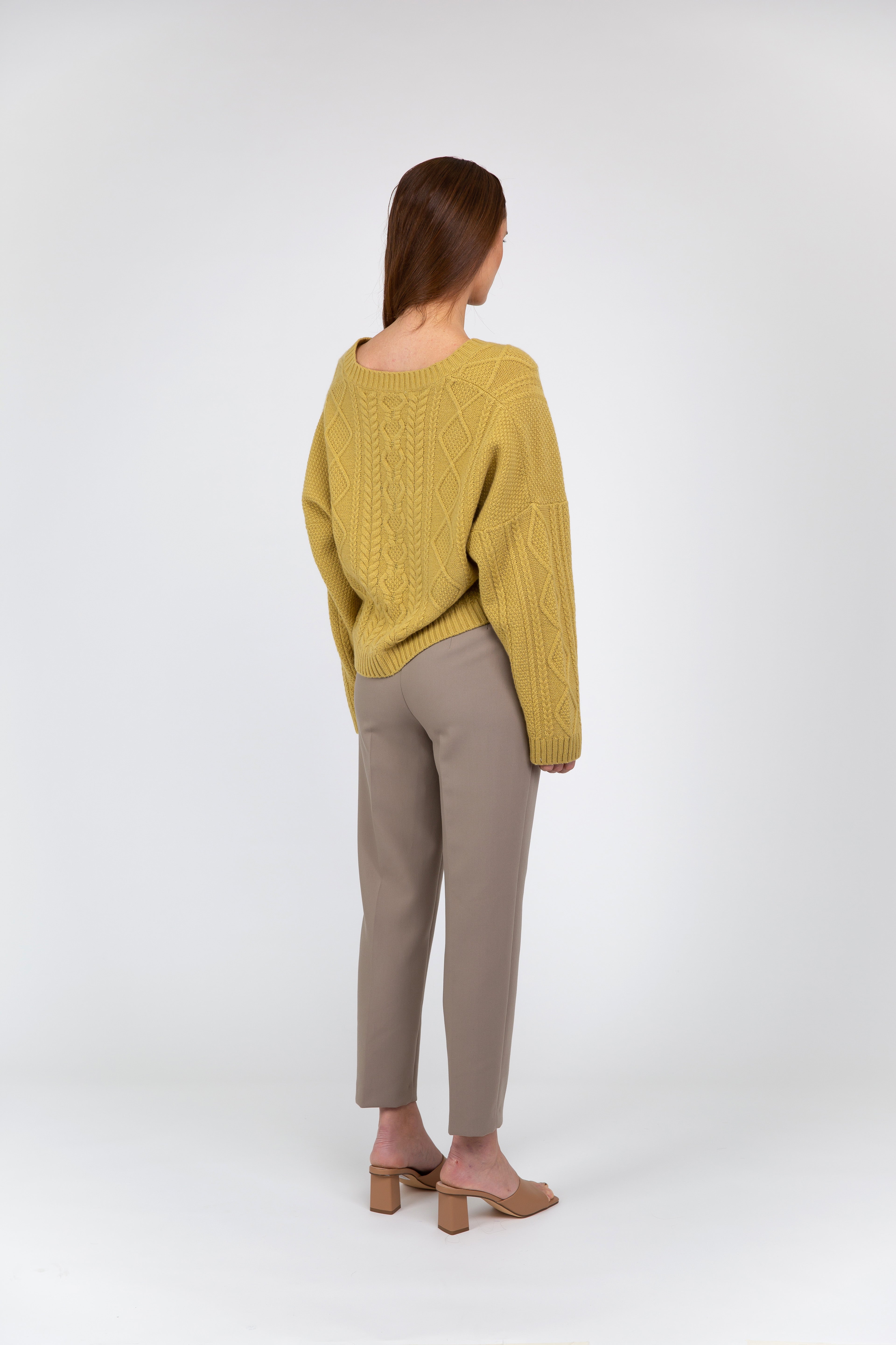 VAN KUKIL SHORT CABLE JUMPER