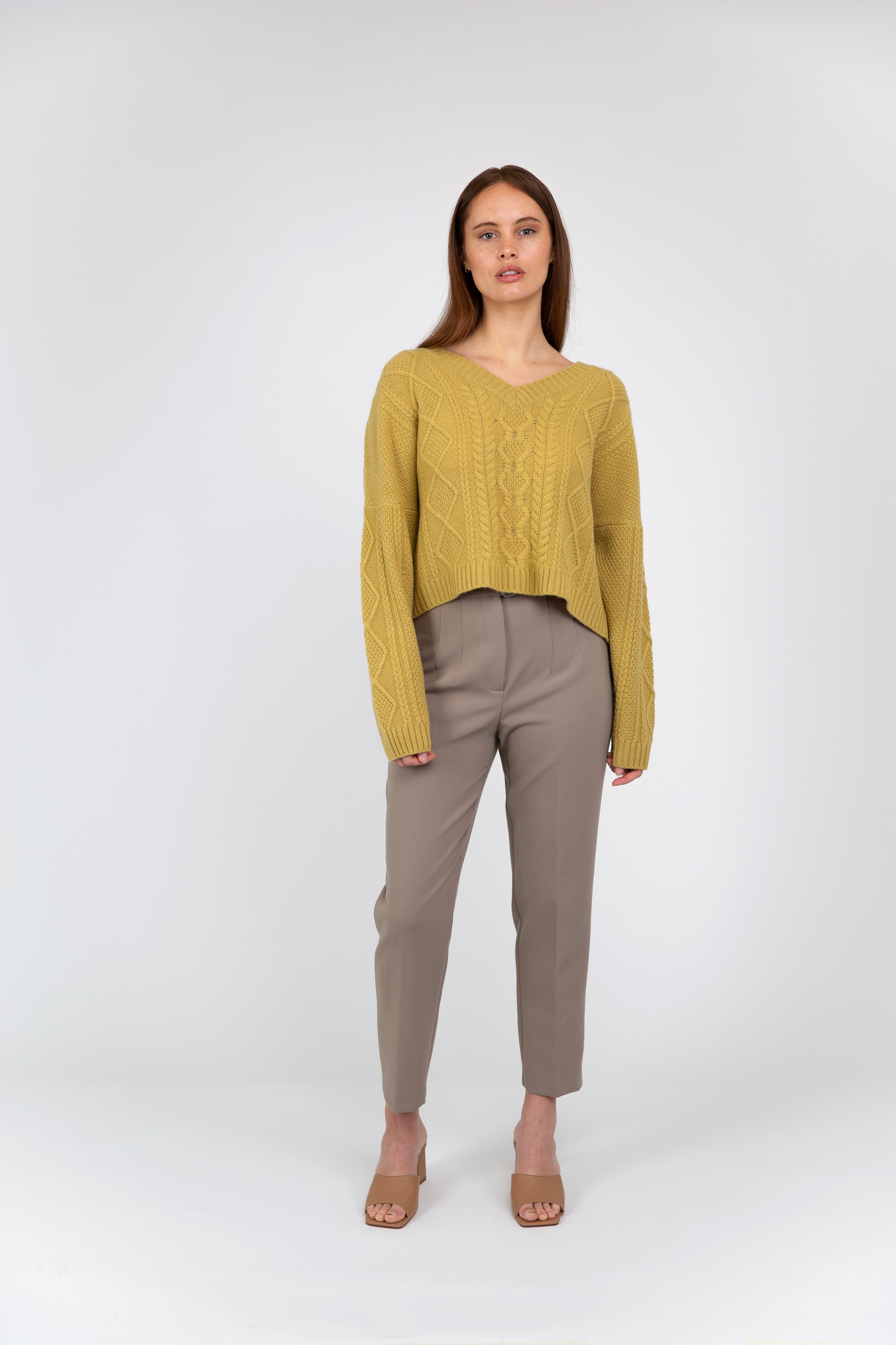 VAN KUKIL SHORT CABLE JUMPER