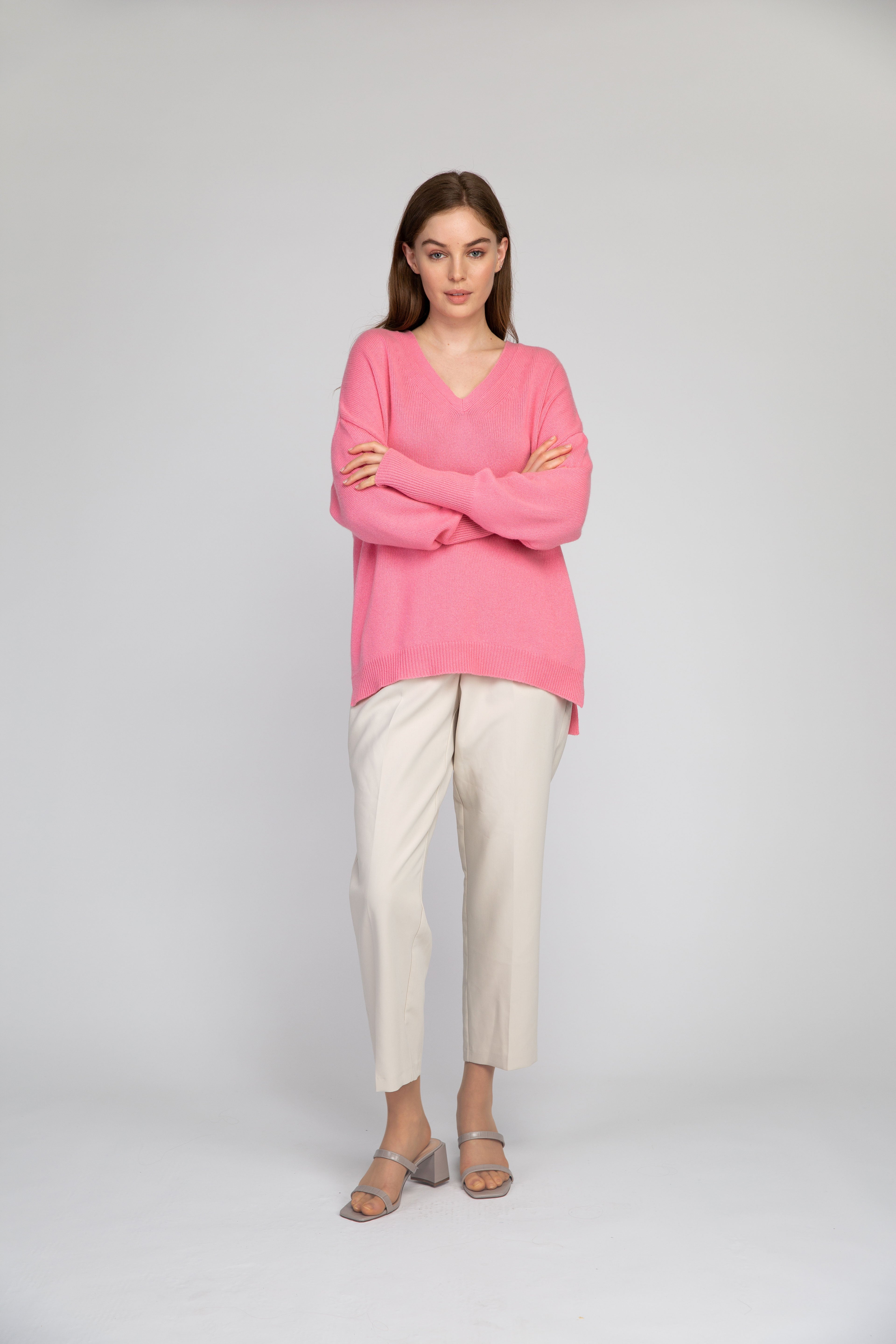 VAN KUKIL V NECK JUMPER