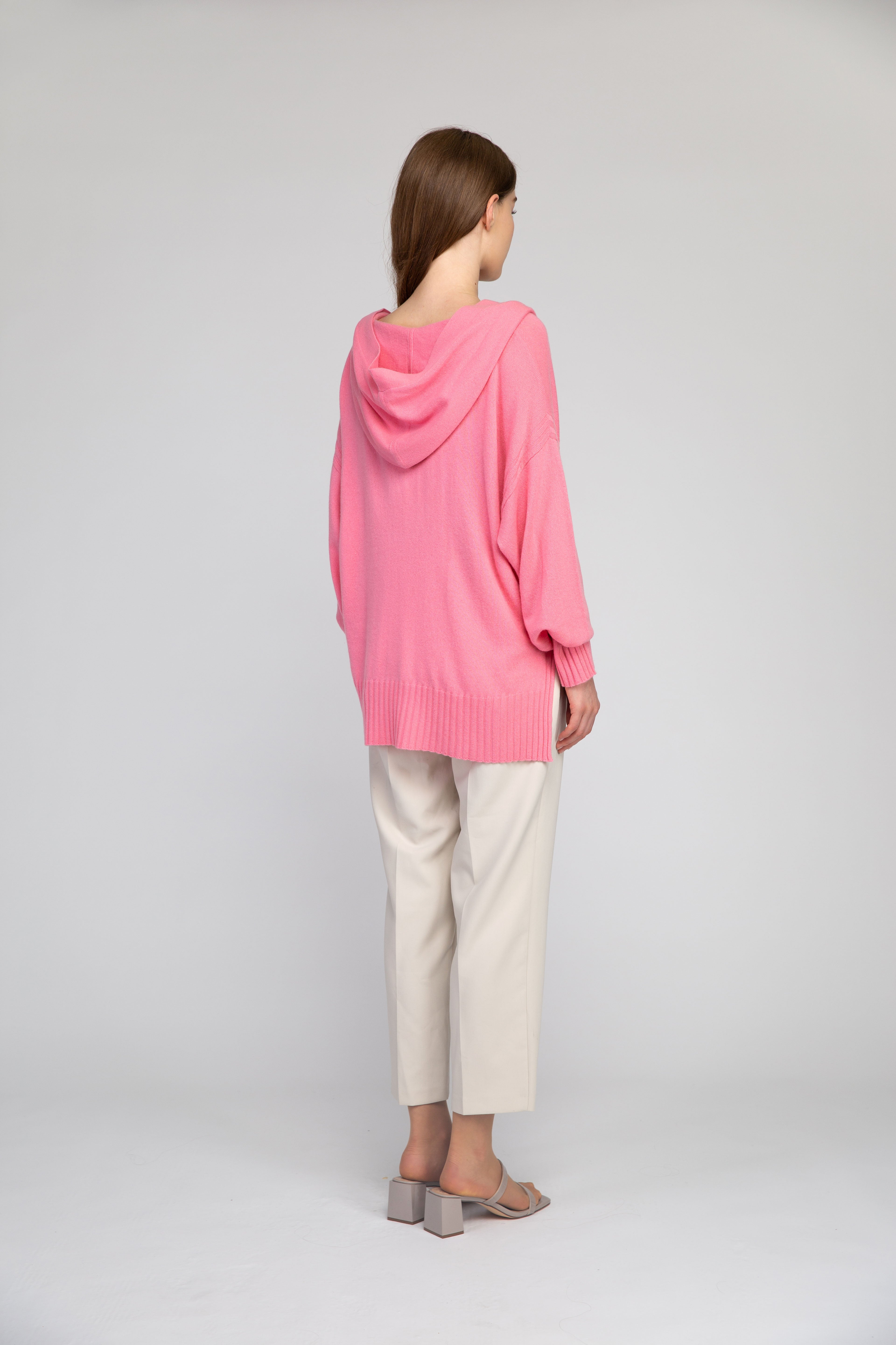 Van Kukil Deep V-Neck Jumper