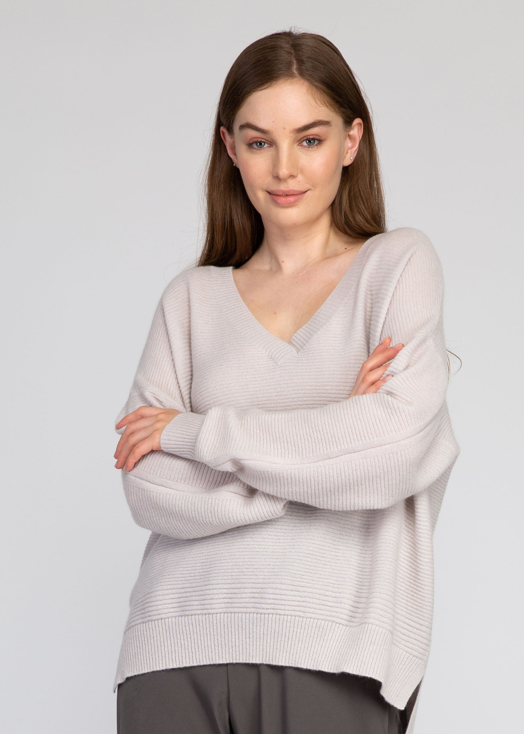 VAN KUKIL V NECK RIB JUMPER