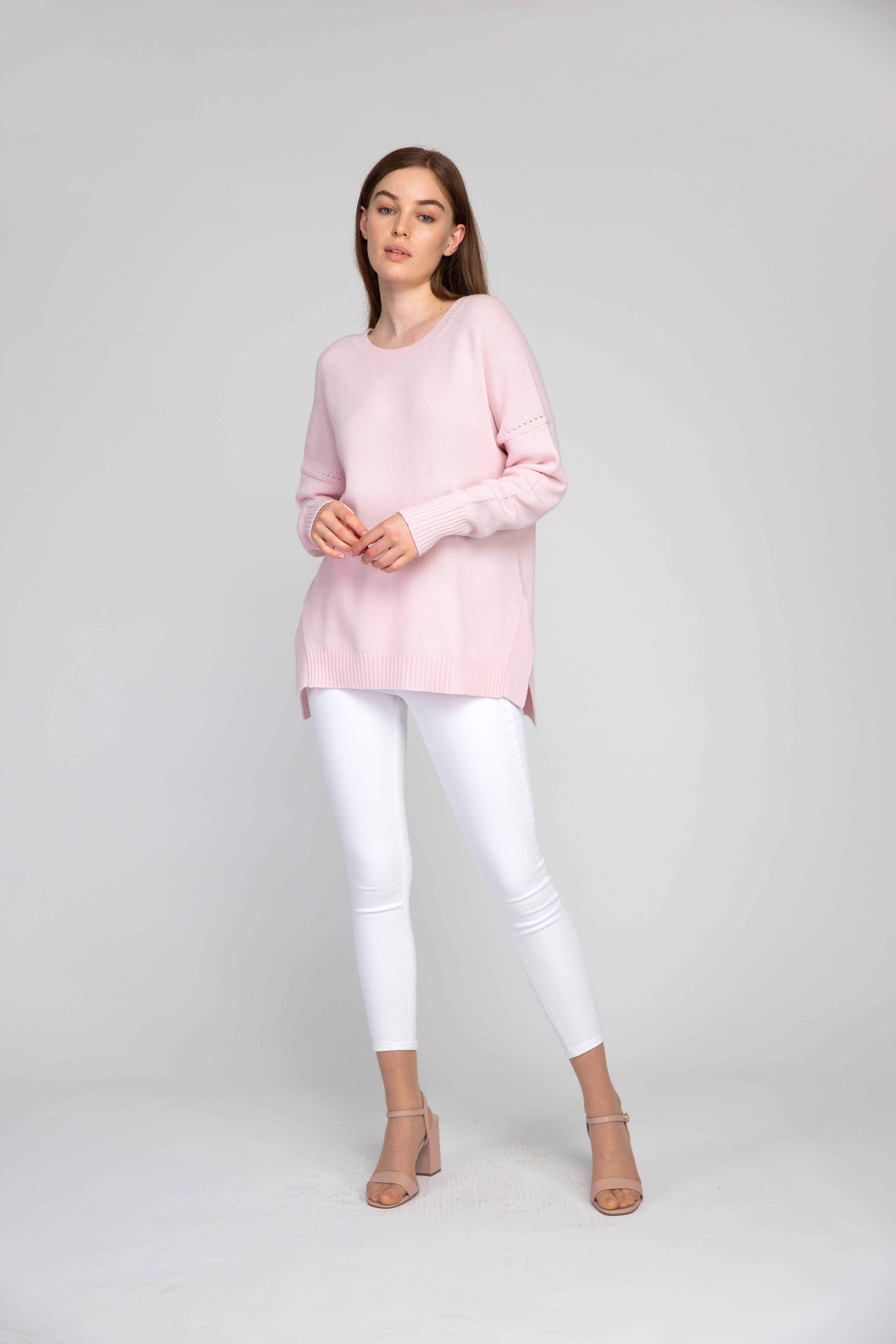 VAN KUKIL ROUND NECK JUMPER