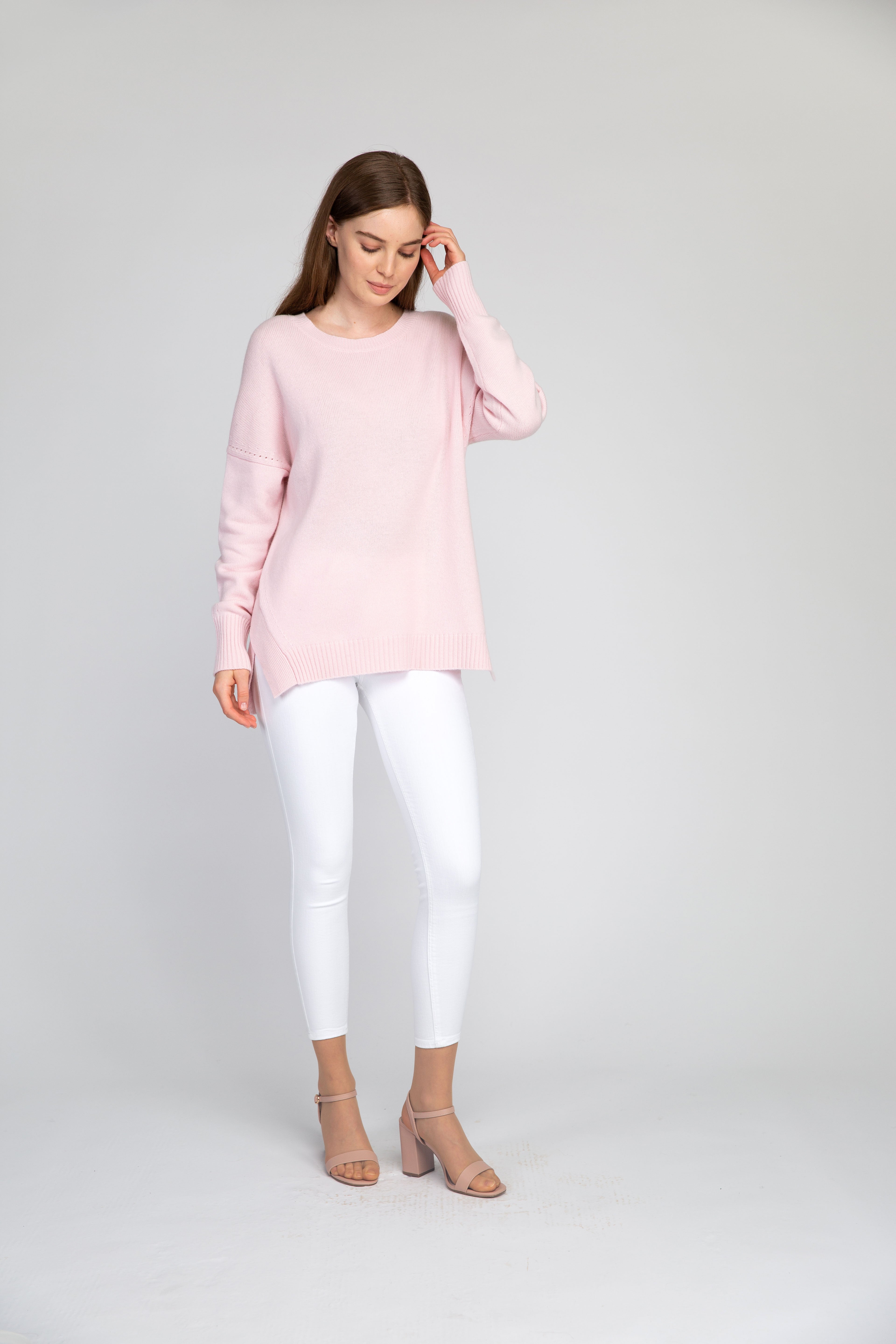 VAN KUKIL ROUND NECK JUMPER