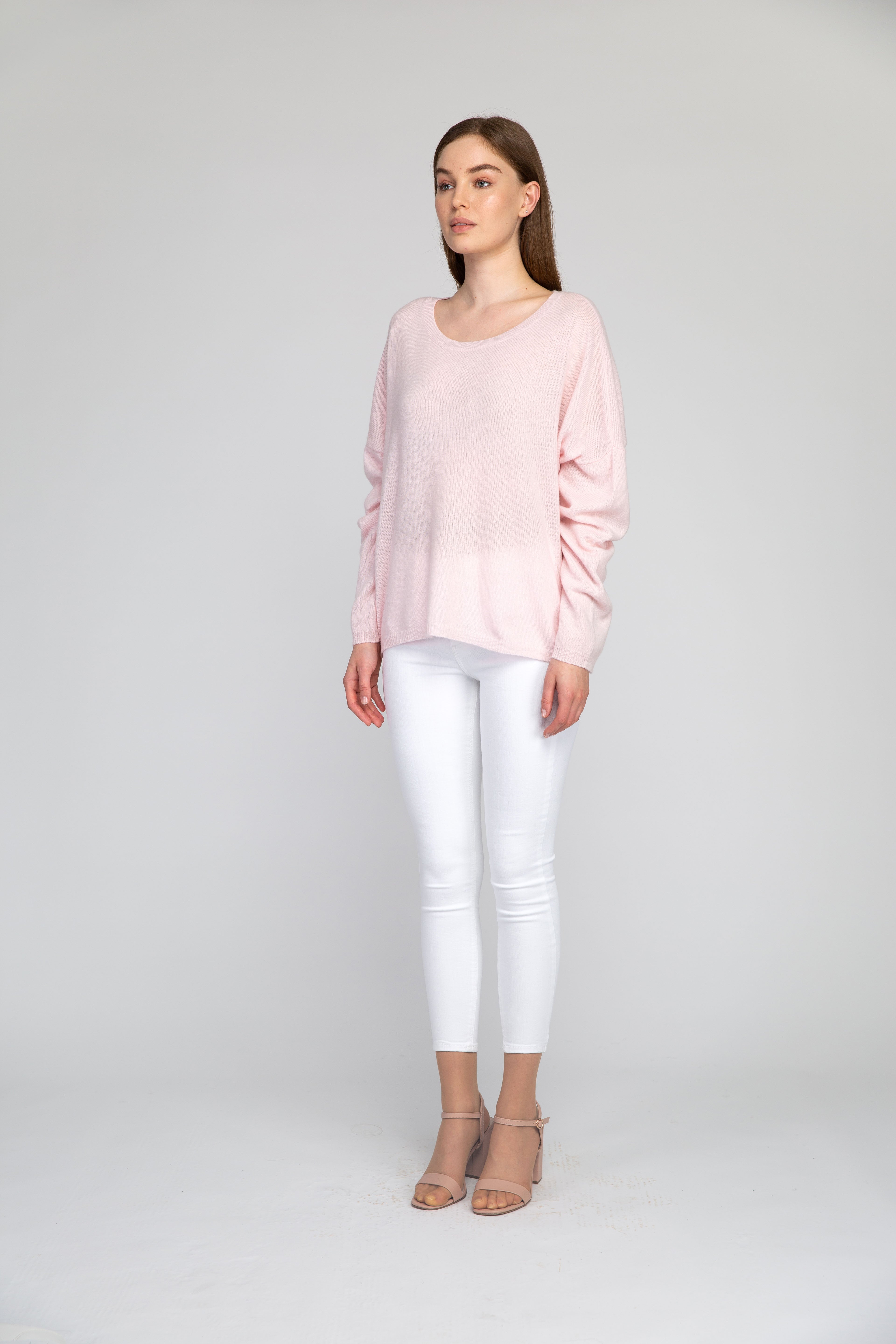 VAN KUKIL ROUND NECK JUMPER