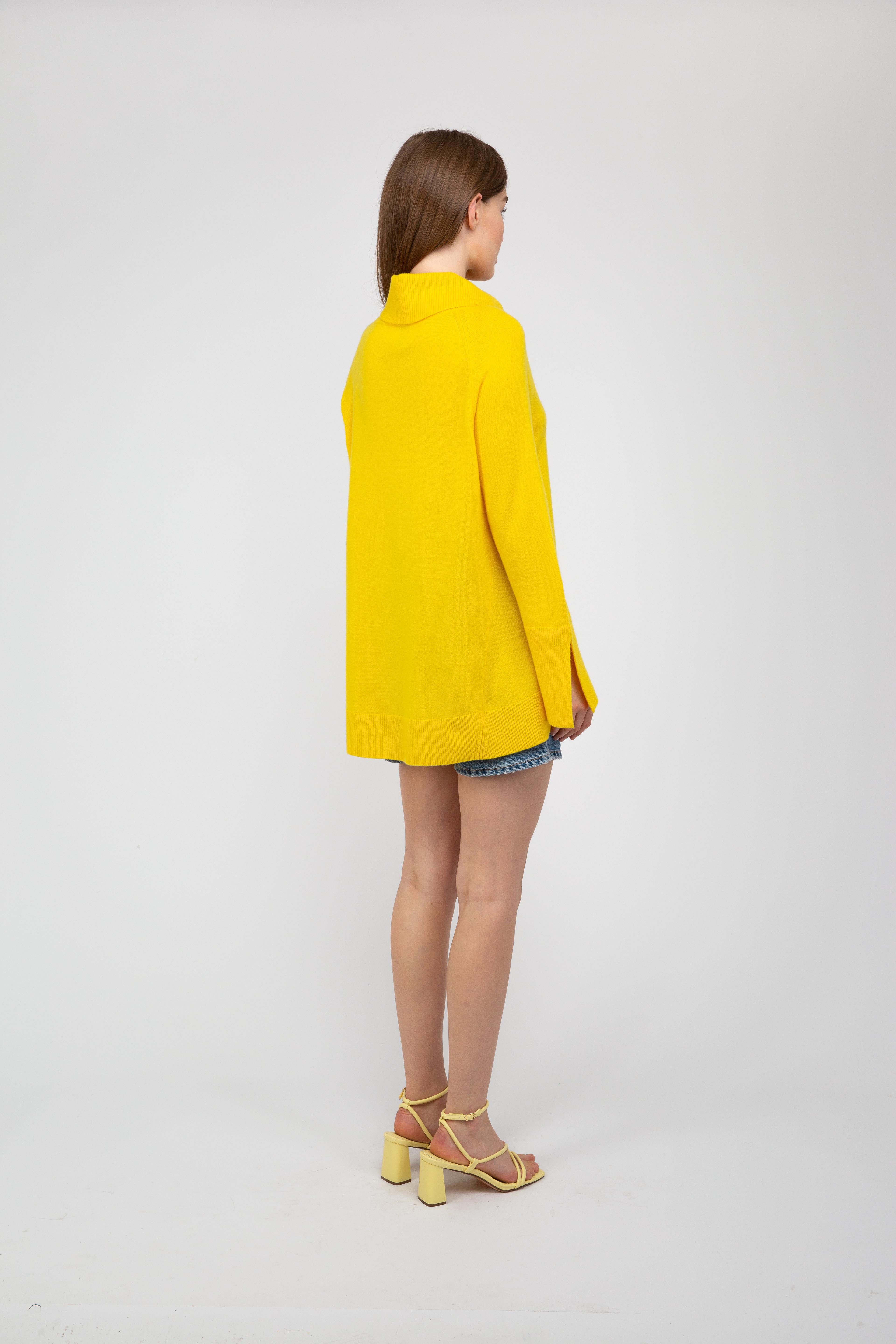 Van Kukil Cashmere Oversized Turtleneck Jumper