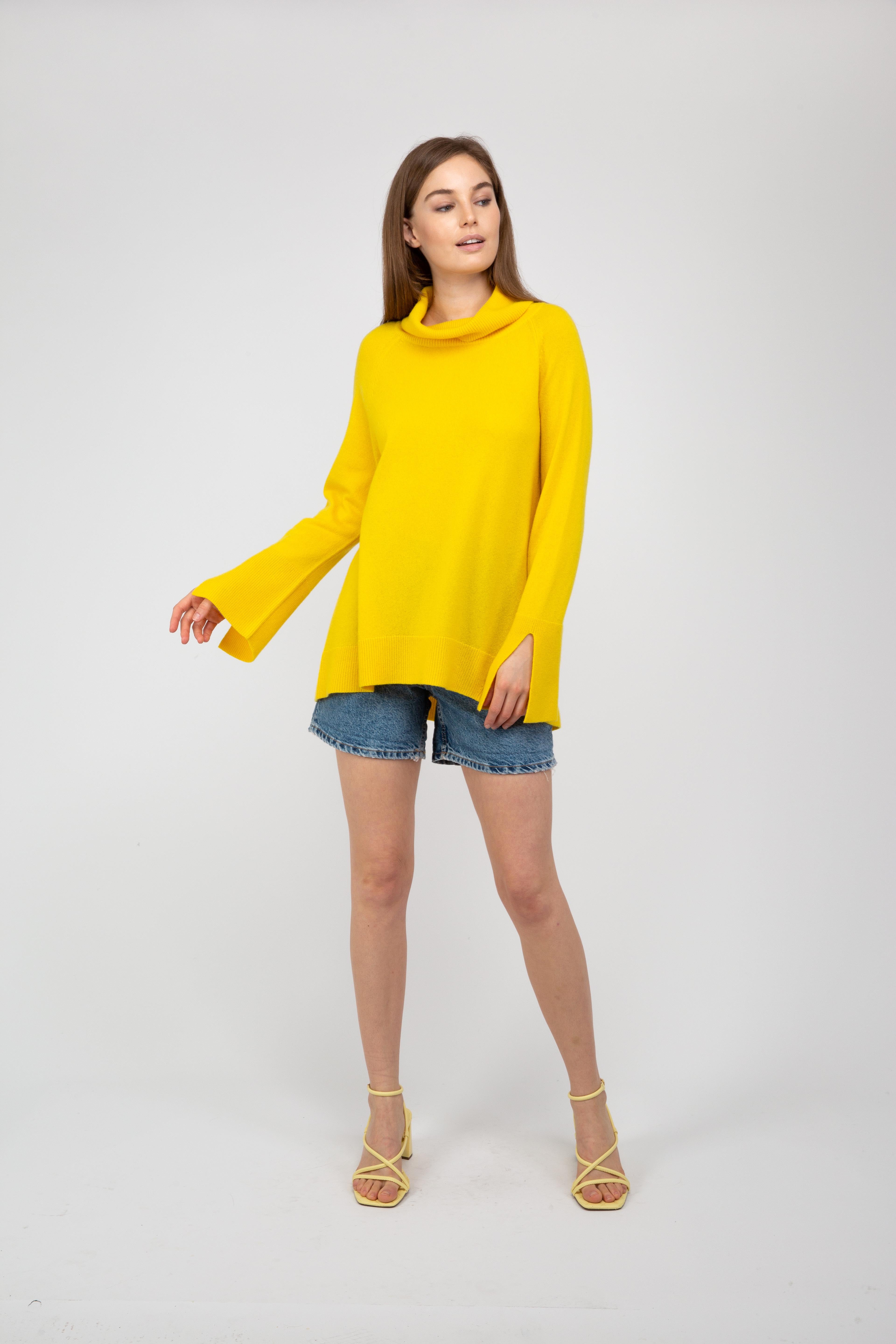 Van Kukil Cashmere Oversized Turtleneck Jumper