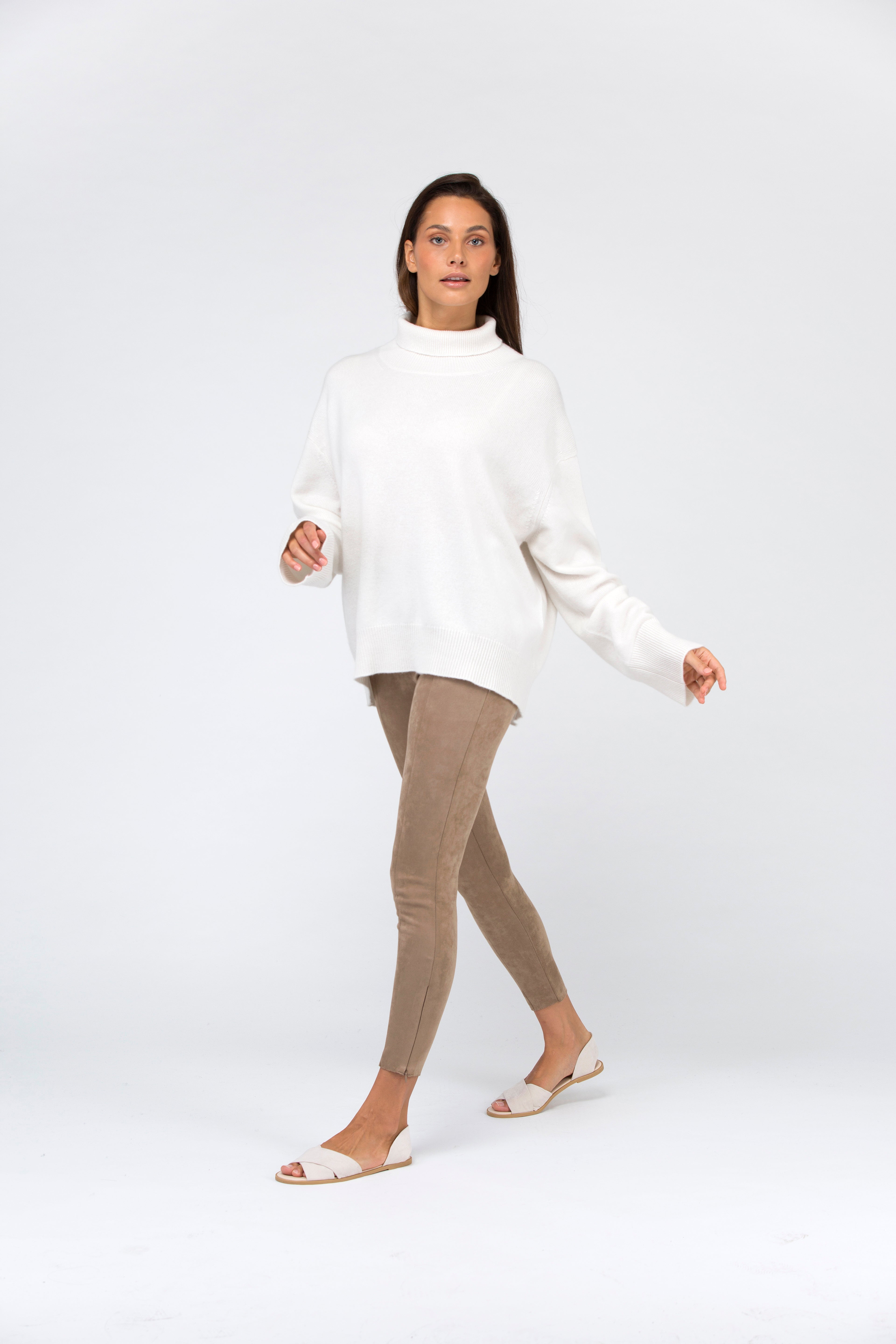 VAN KUKIL ROLL NECK HEAVY WEAVE JUMPER