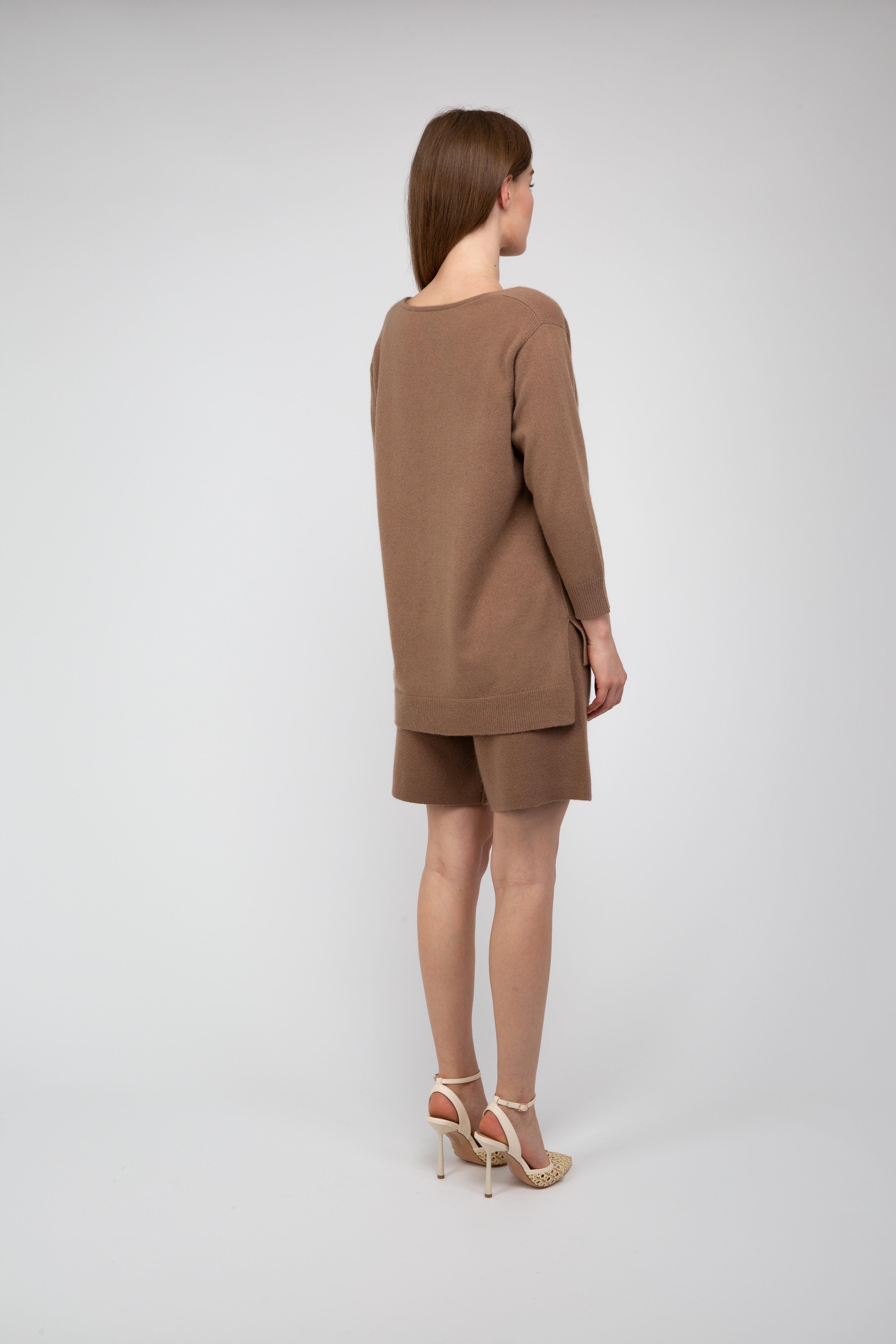 Van Kukil Cashmere V-Neck Jumper