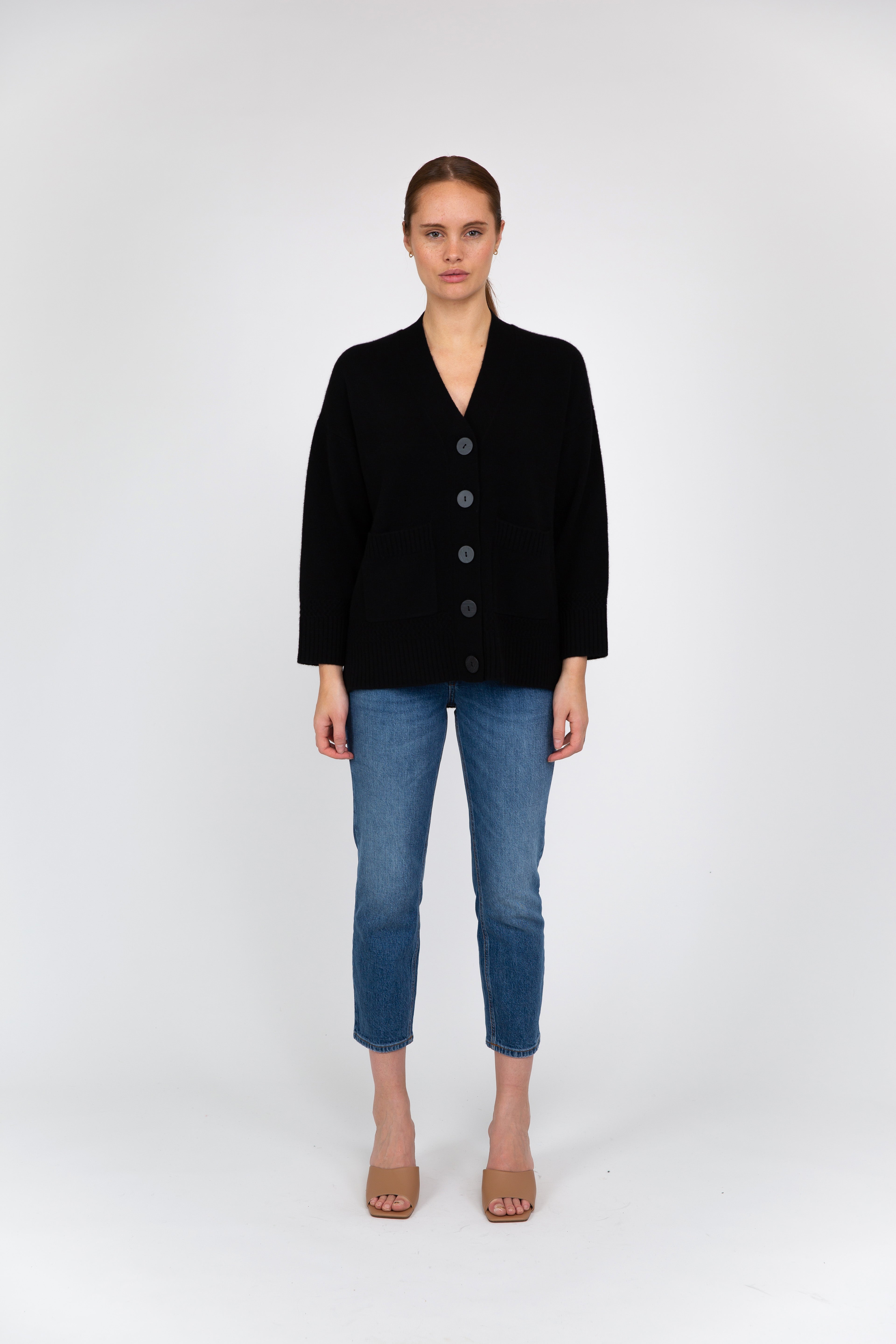 Van Kukil Cashmere Buttoned Cardigan