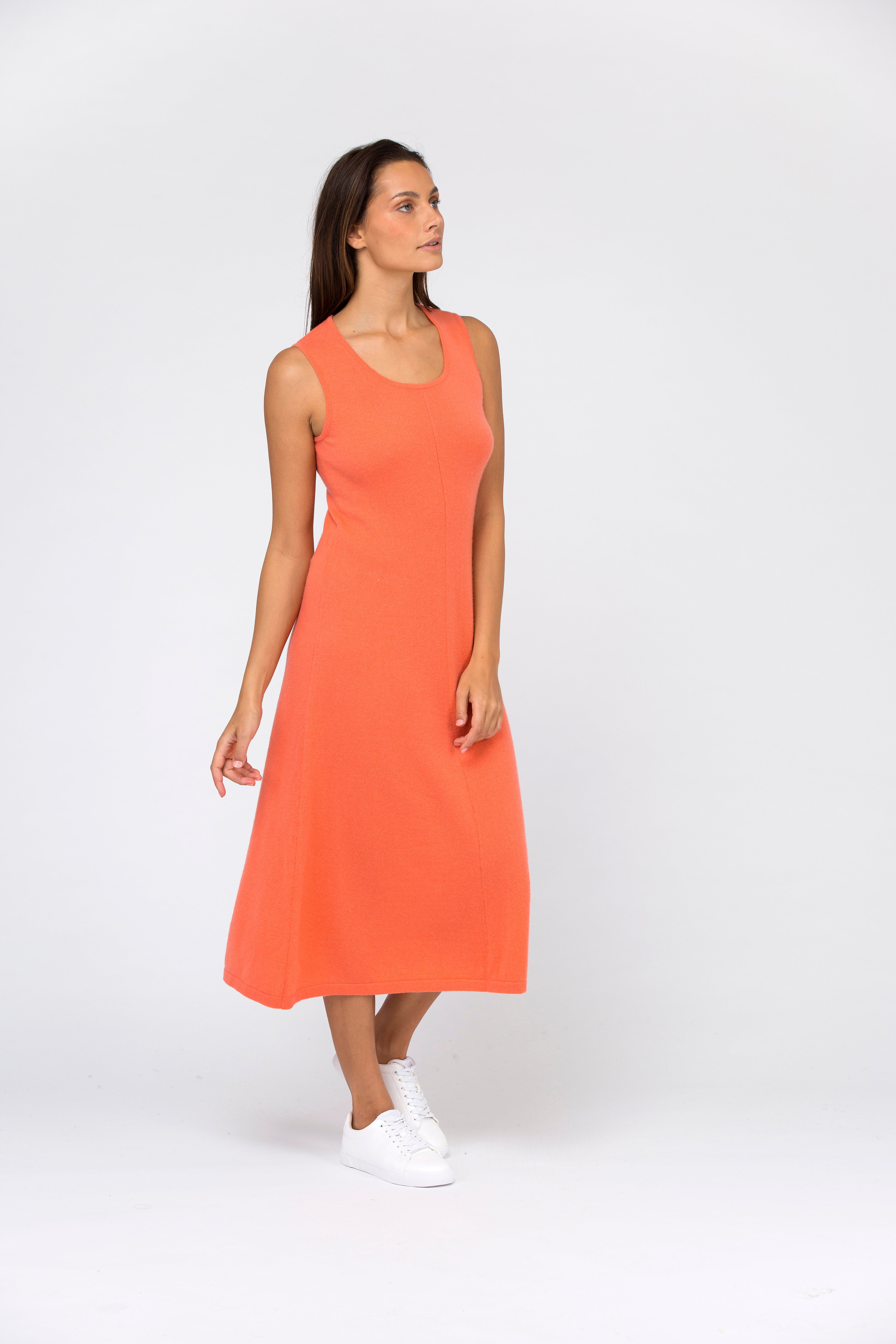 VAN KUKIL SLEEVELESS LONG DRESS