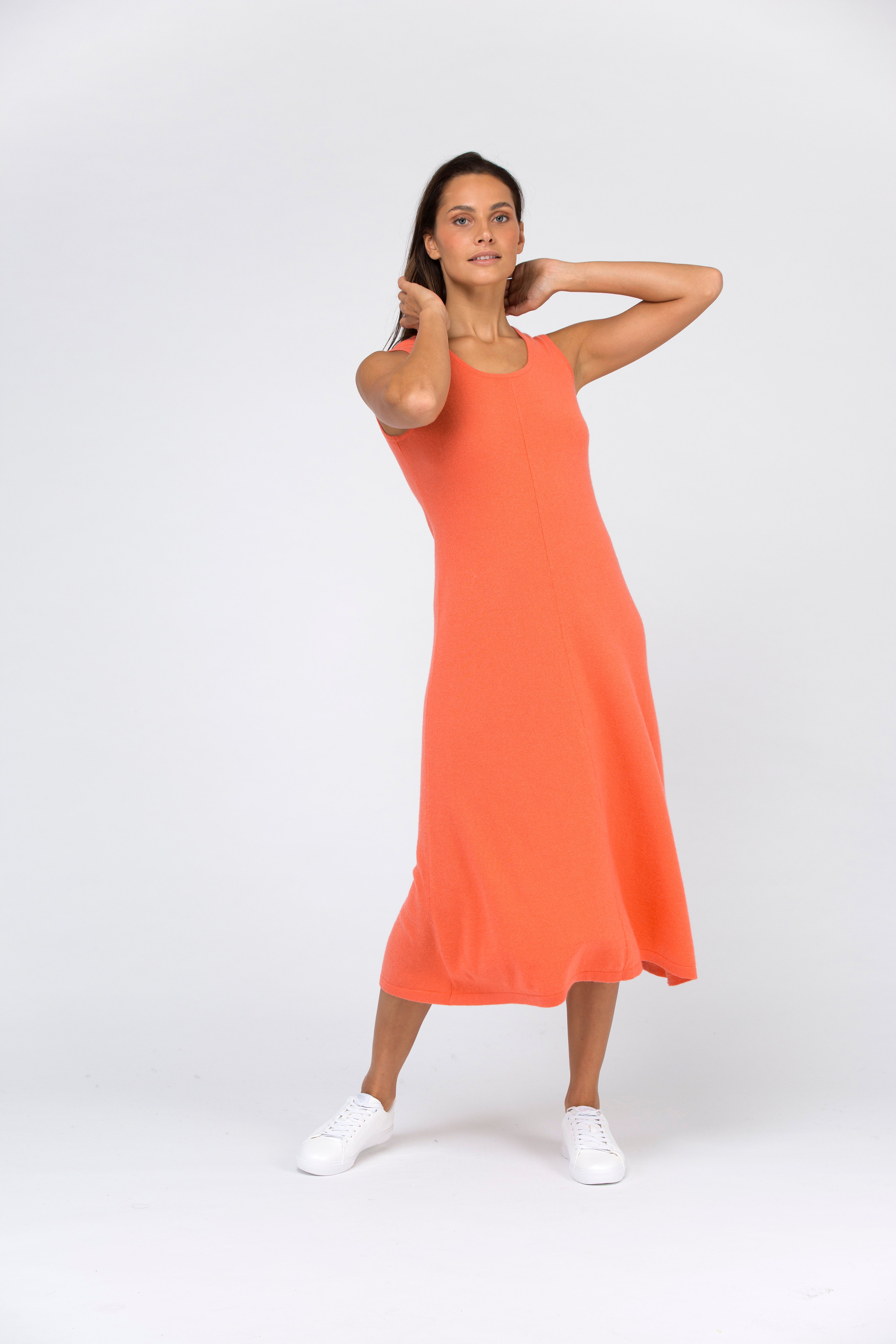 VAN KUKIL SLEEVELESS LONG DRESS