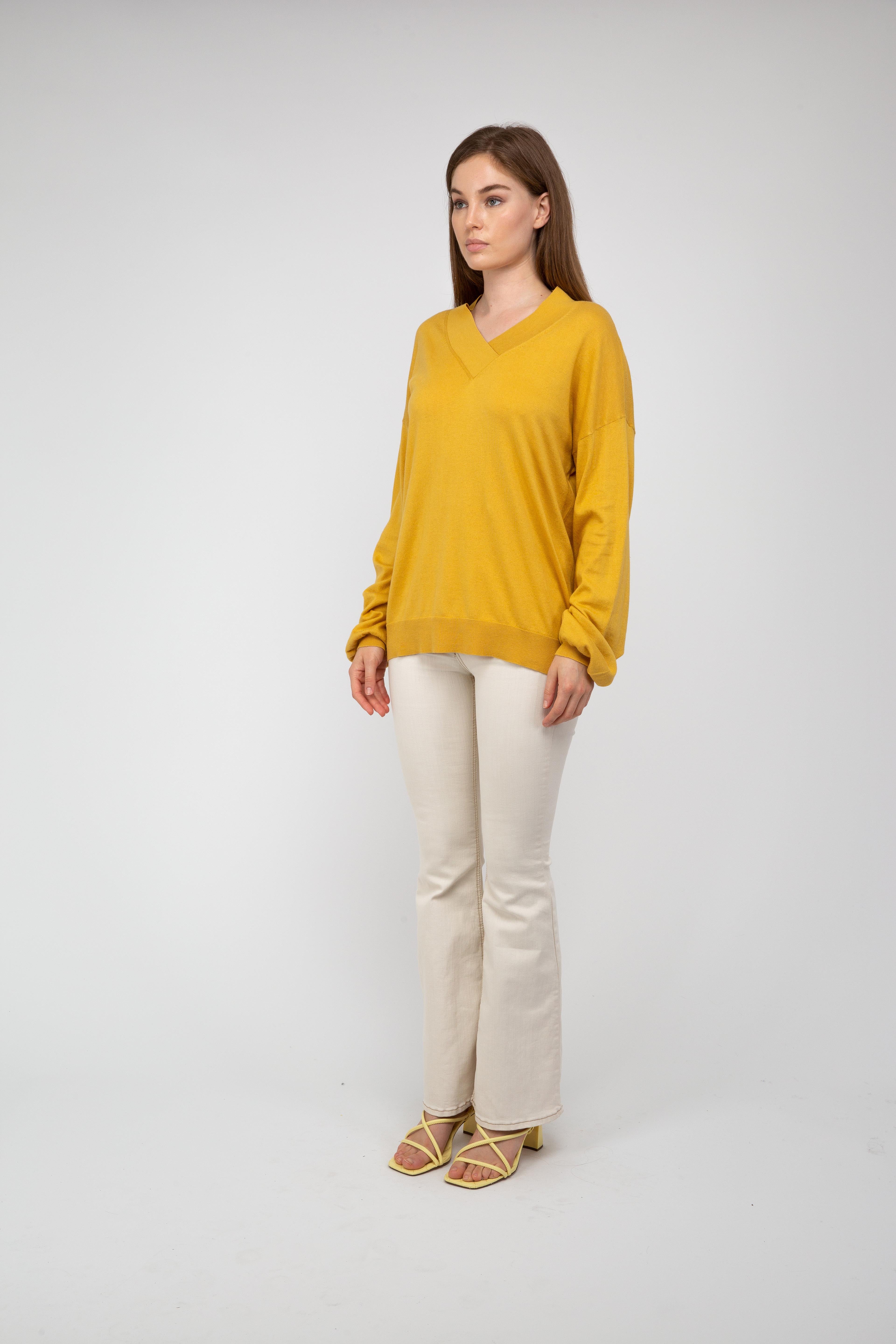 Van Kukil Relaxed V-Neck Jumper