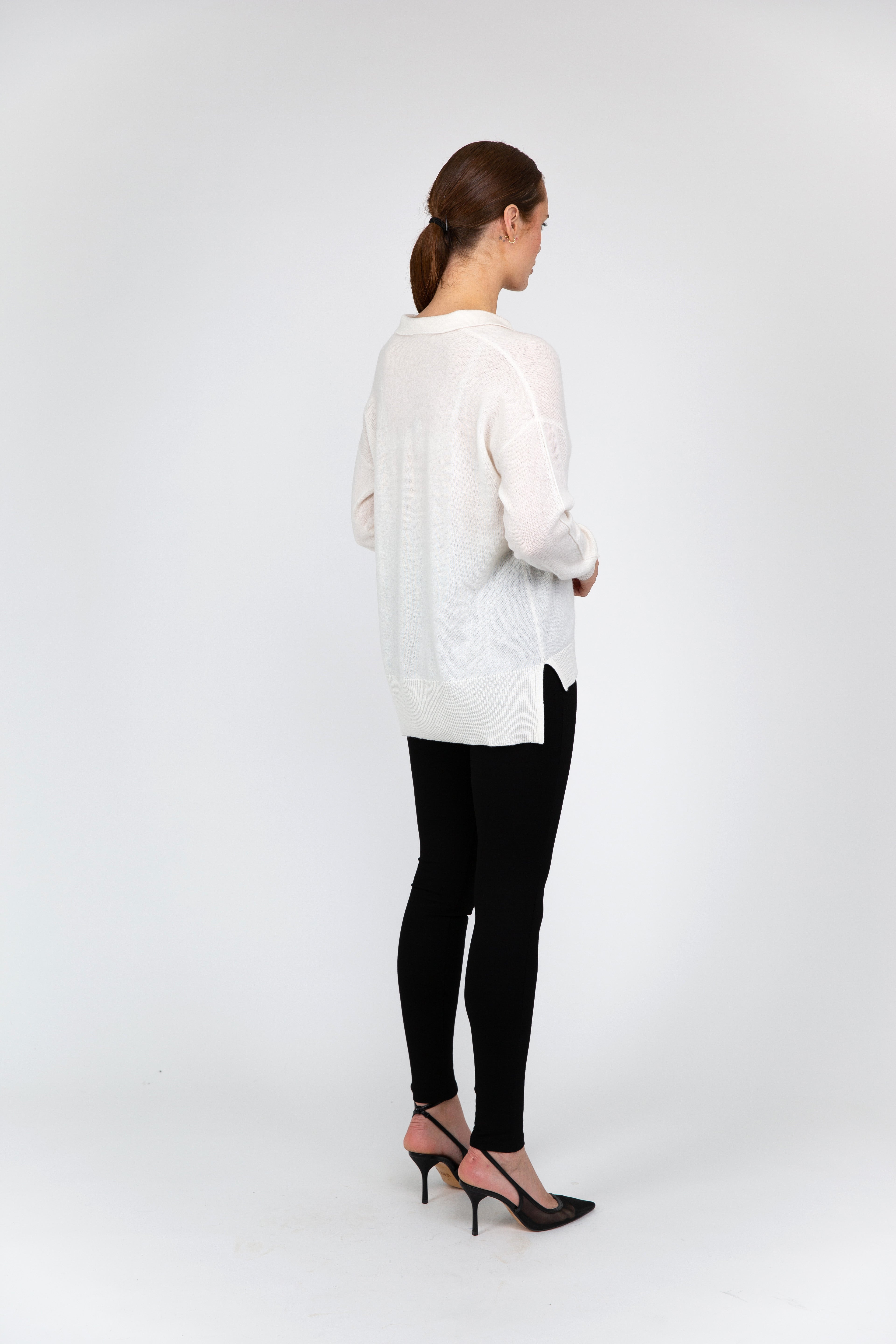 VAN KUKIL V NECK JUMPER