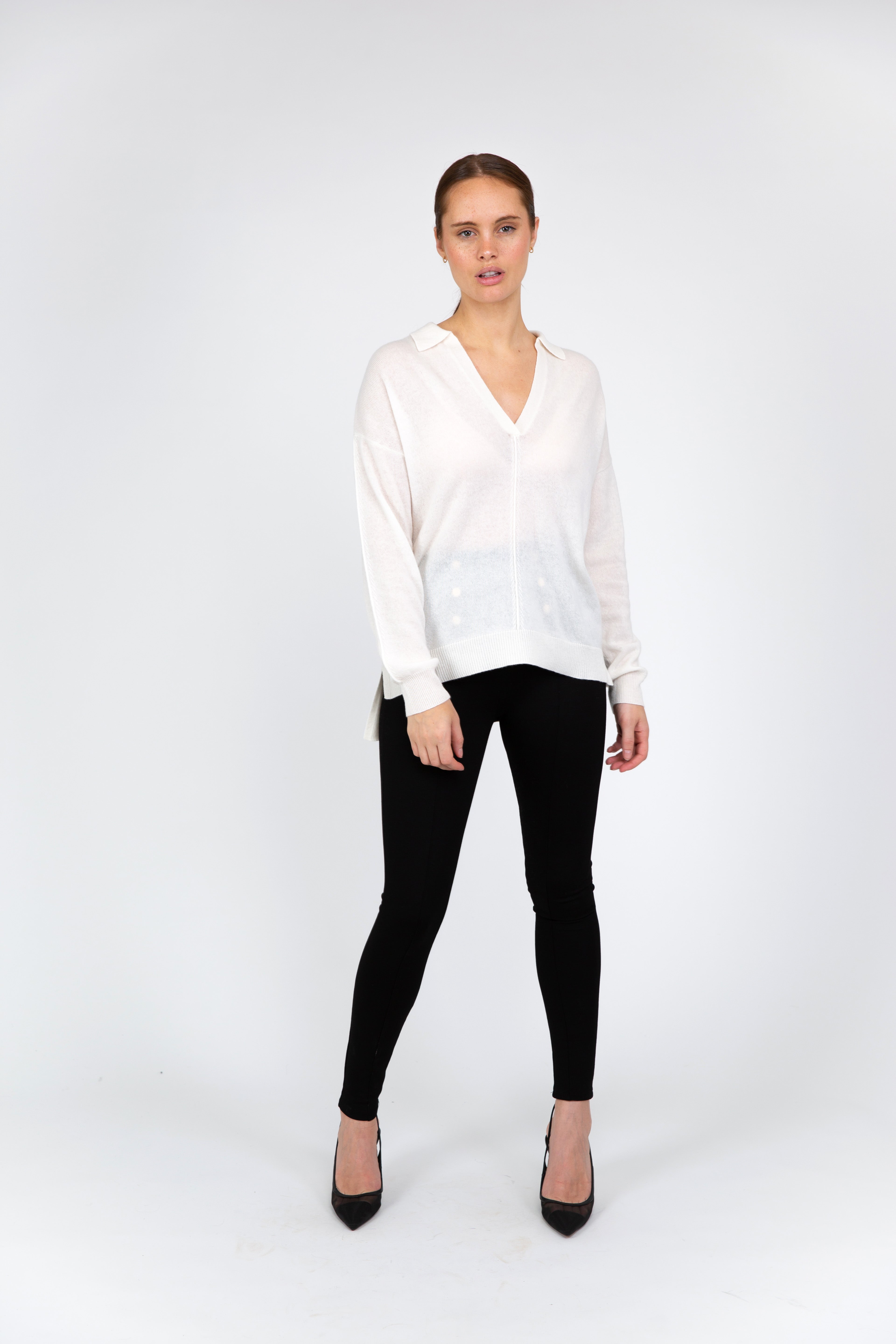 VAN KUKIL V NECK JUMPER