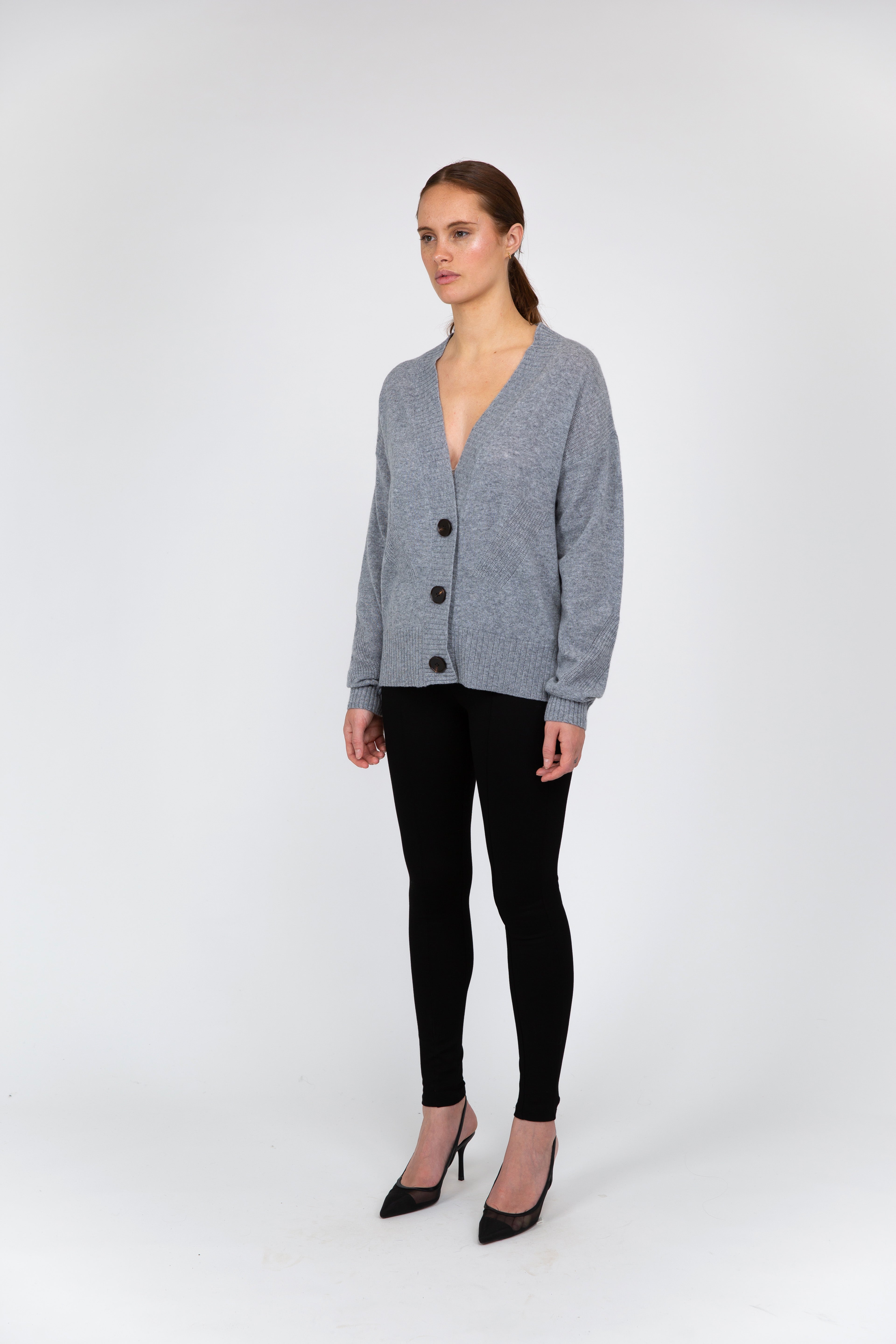 VAN KUKIL V NECK CARDIGAN