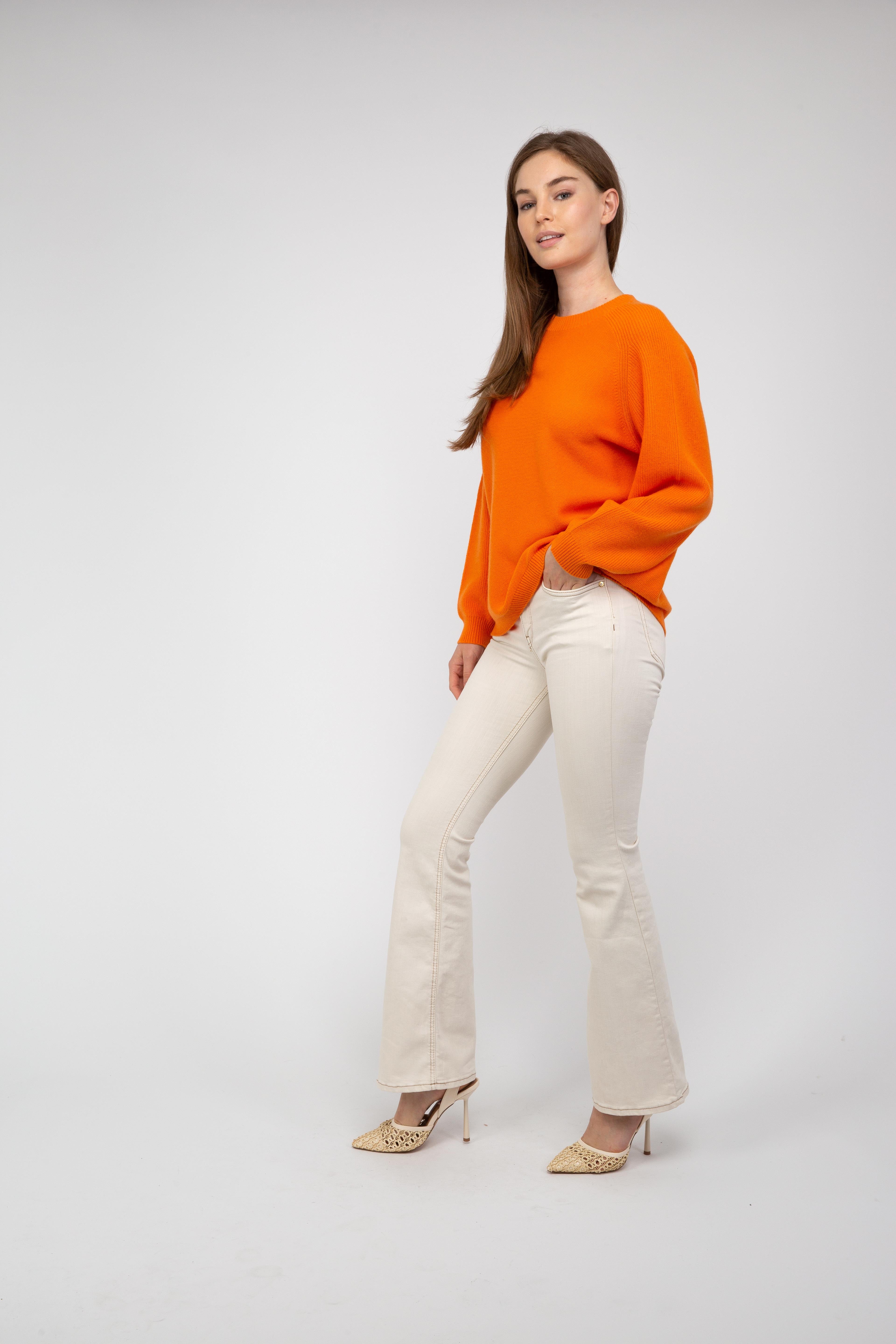 Van Kukil Round Neck Jumper