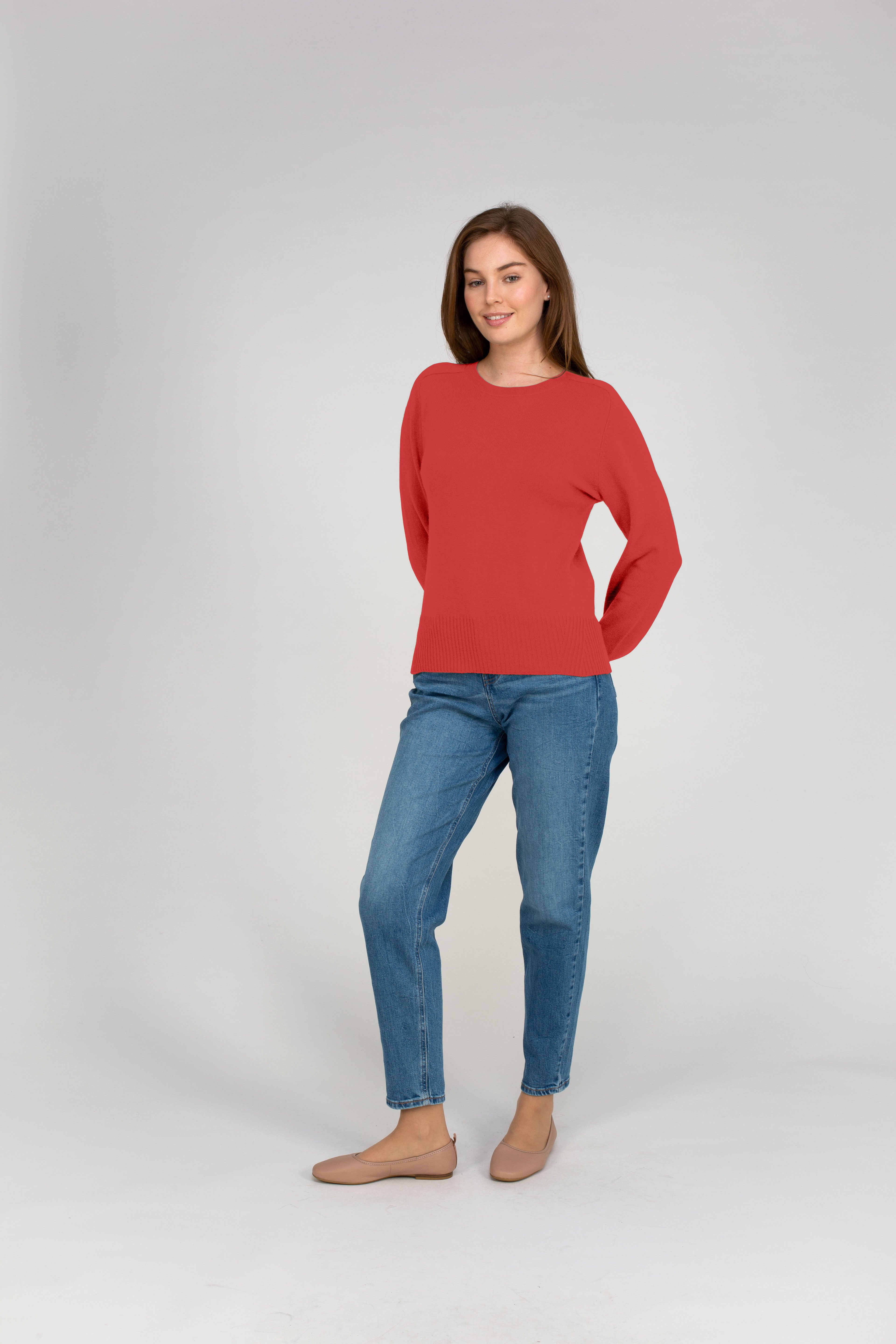 VAN KUKIL ROUND NECK CLASSIC SWEATER