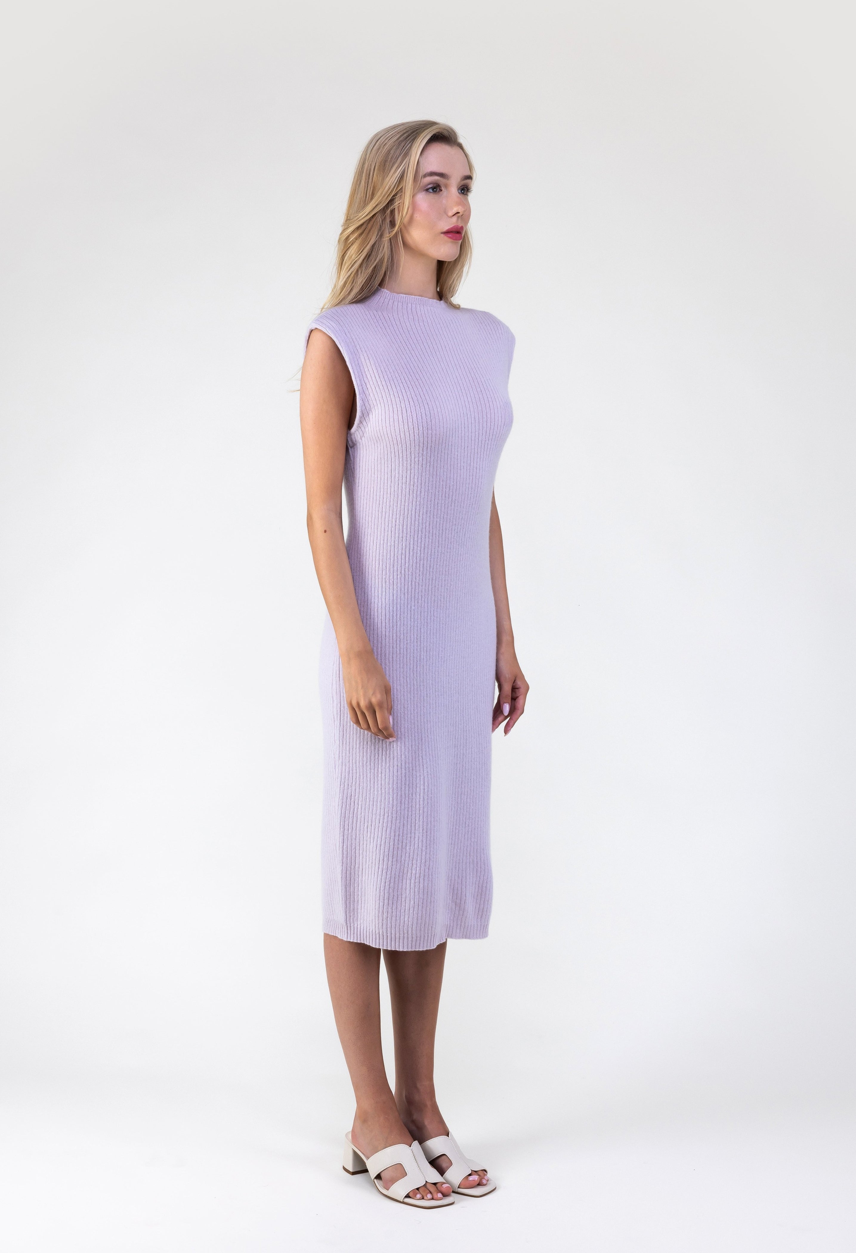 Van Kukil Cap Sleeve Ribbed Midi Dress