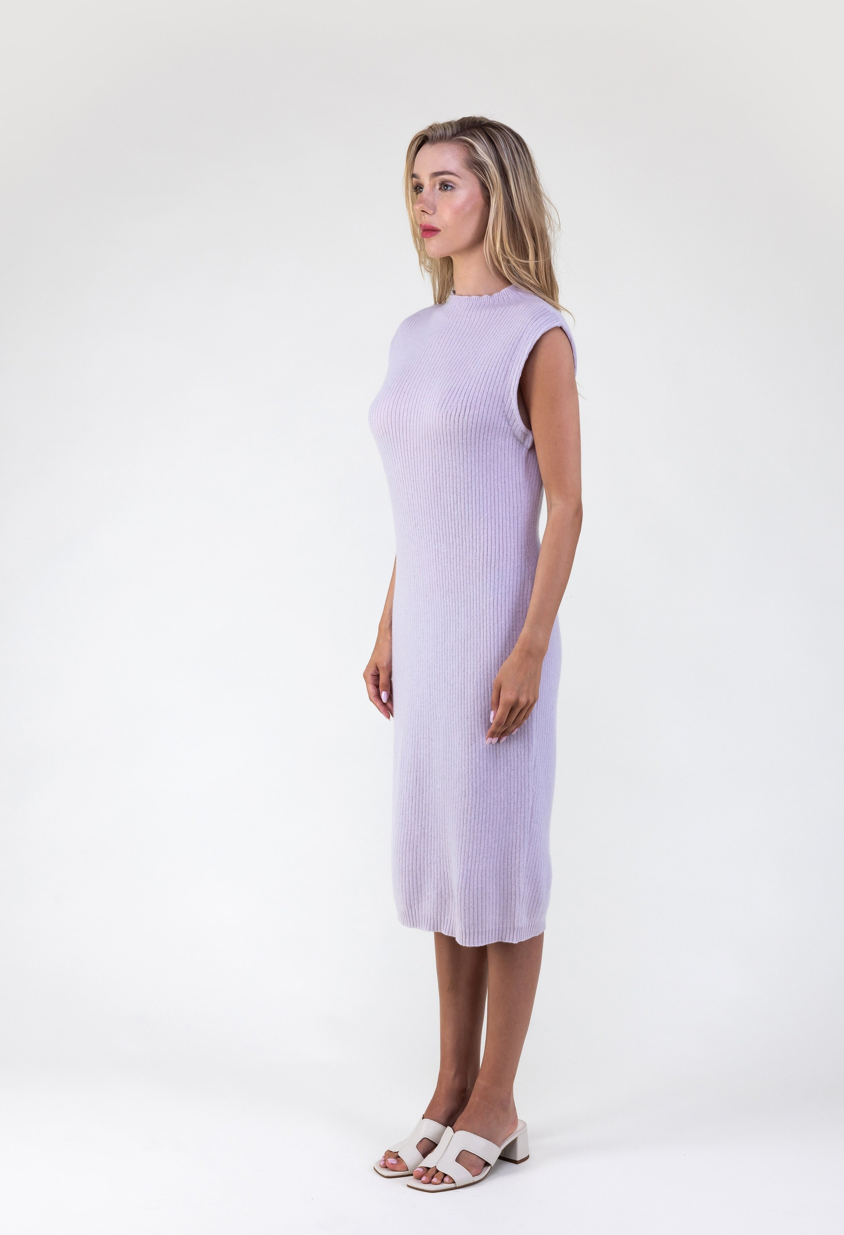 Van Kukil Cap Sleeve Ribbed Midi Dress