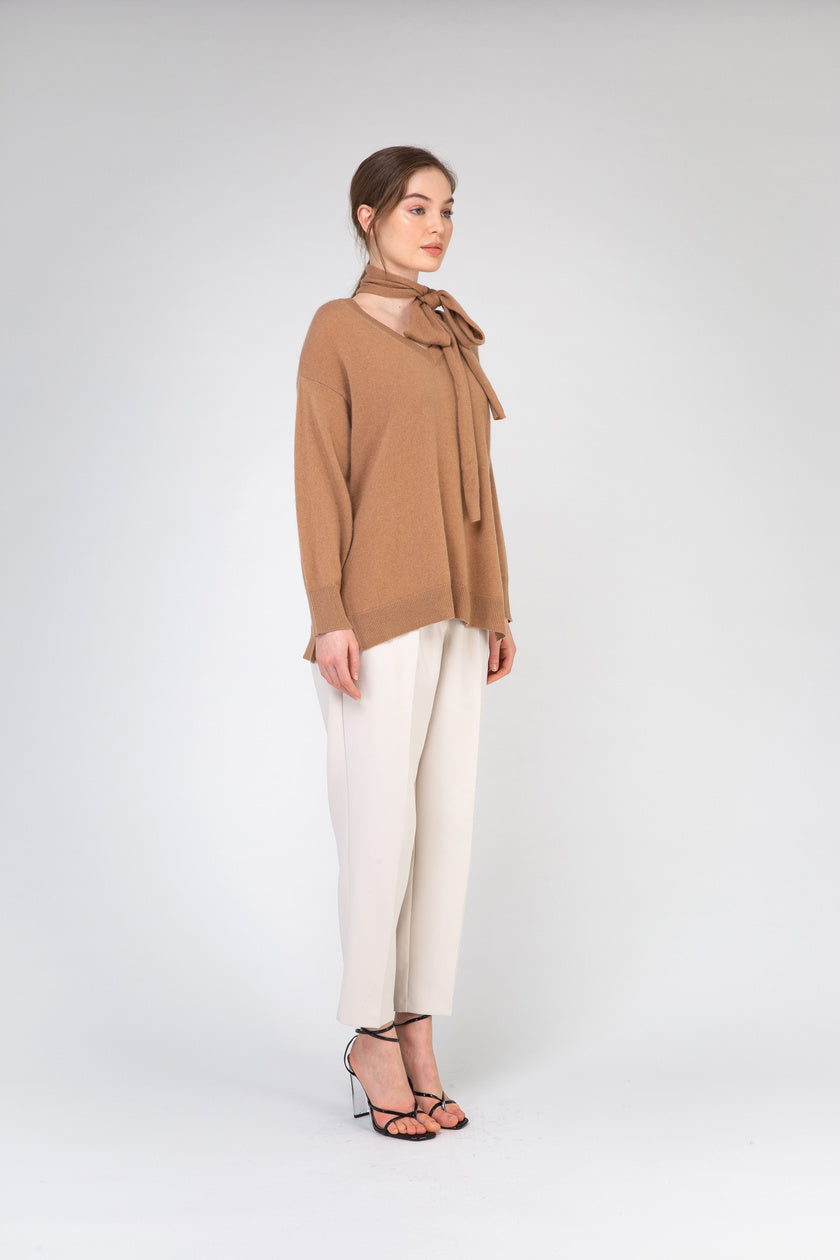 VAN KUKIL V SWEATER  NECK WITH SCARF