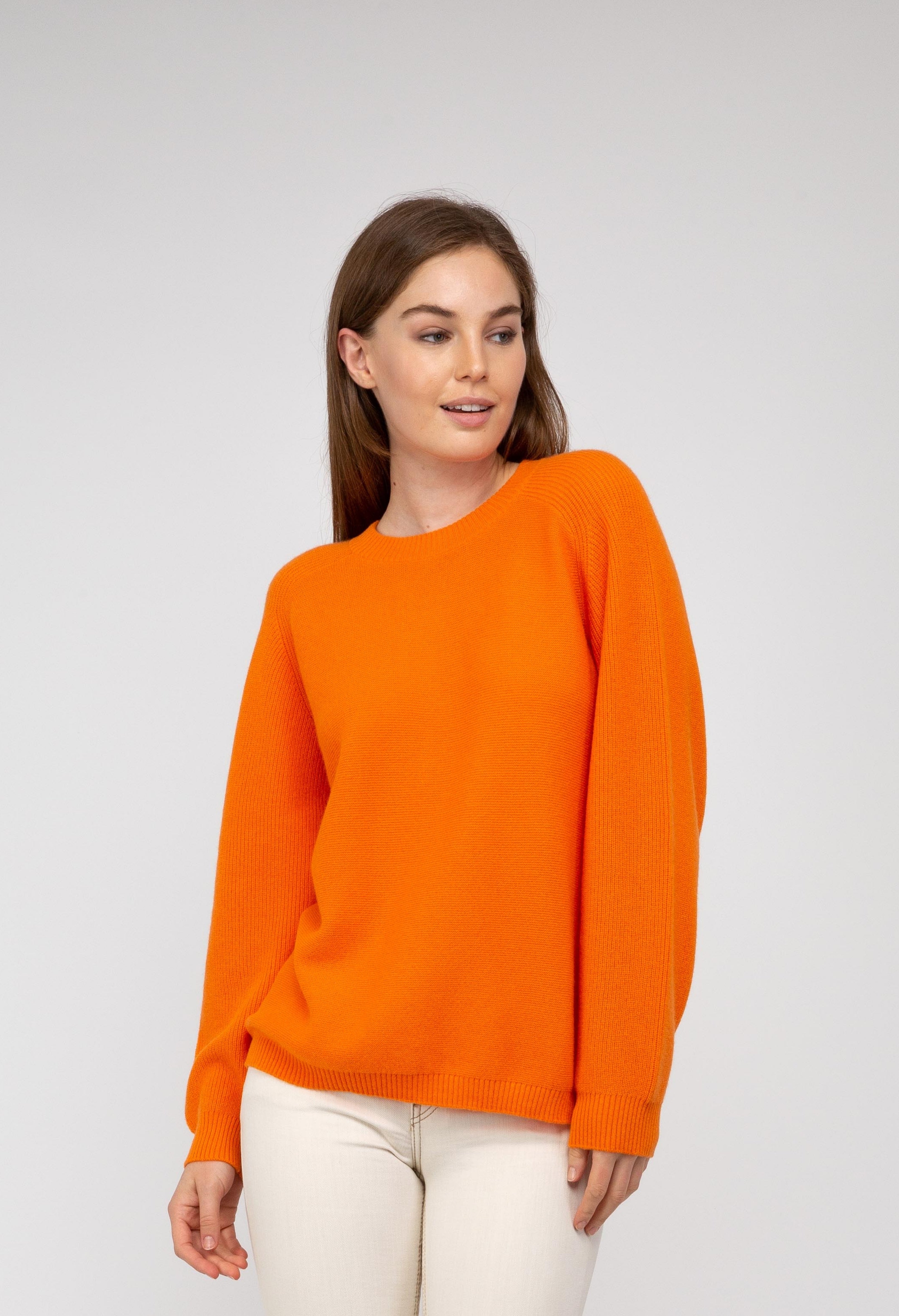 Van Kukil Round Neck Jumper