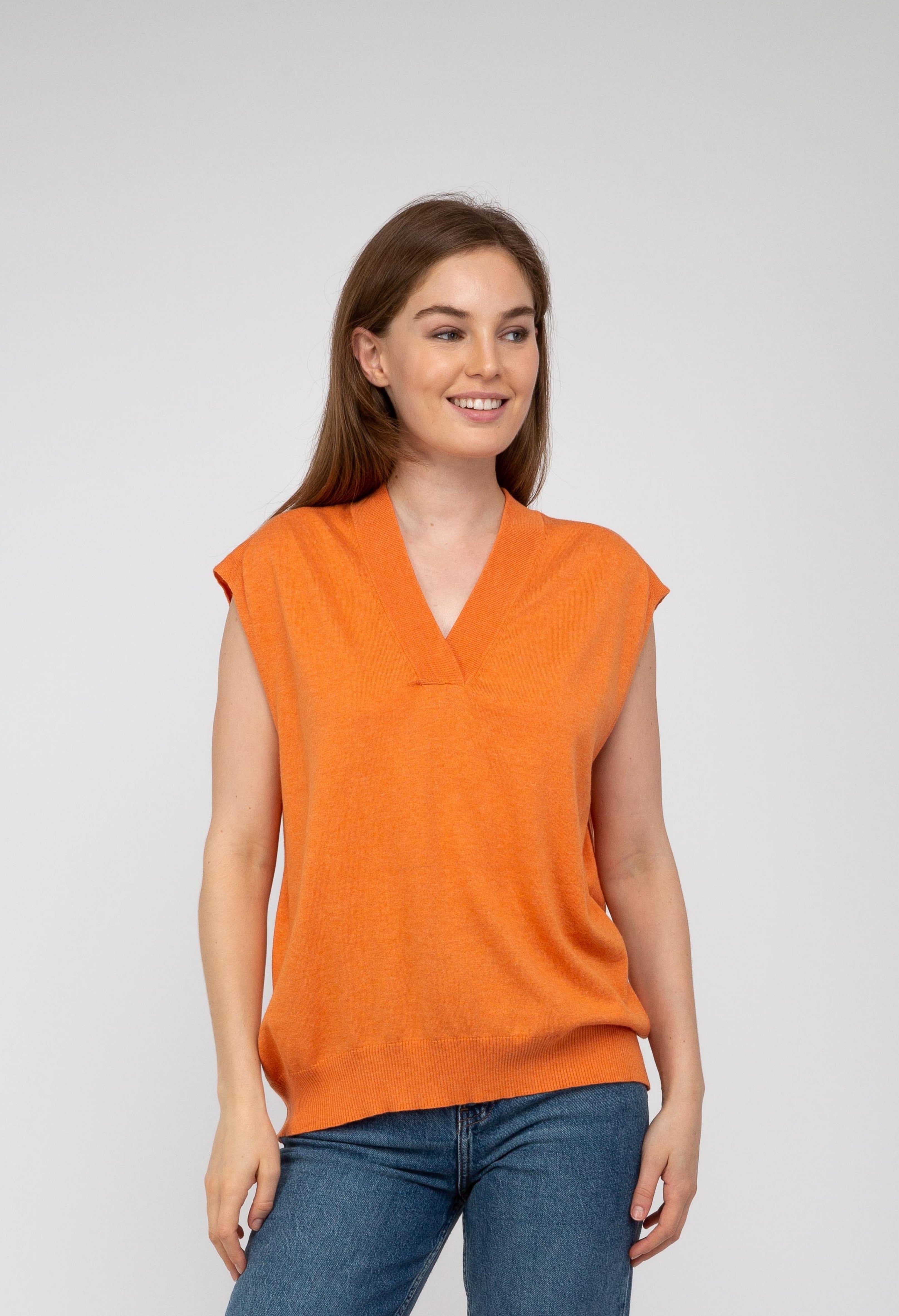 Van Kukil Sleeveless V-Neck Jumper