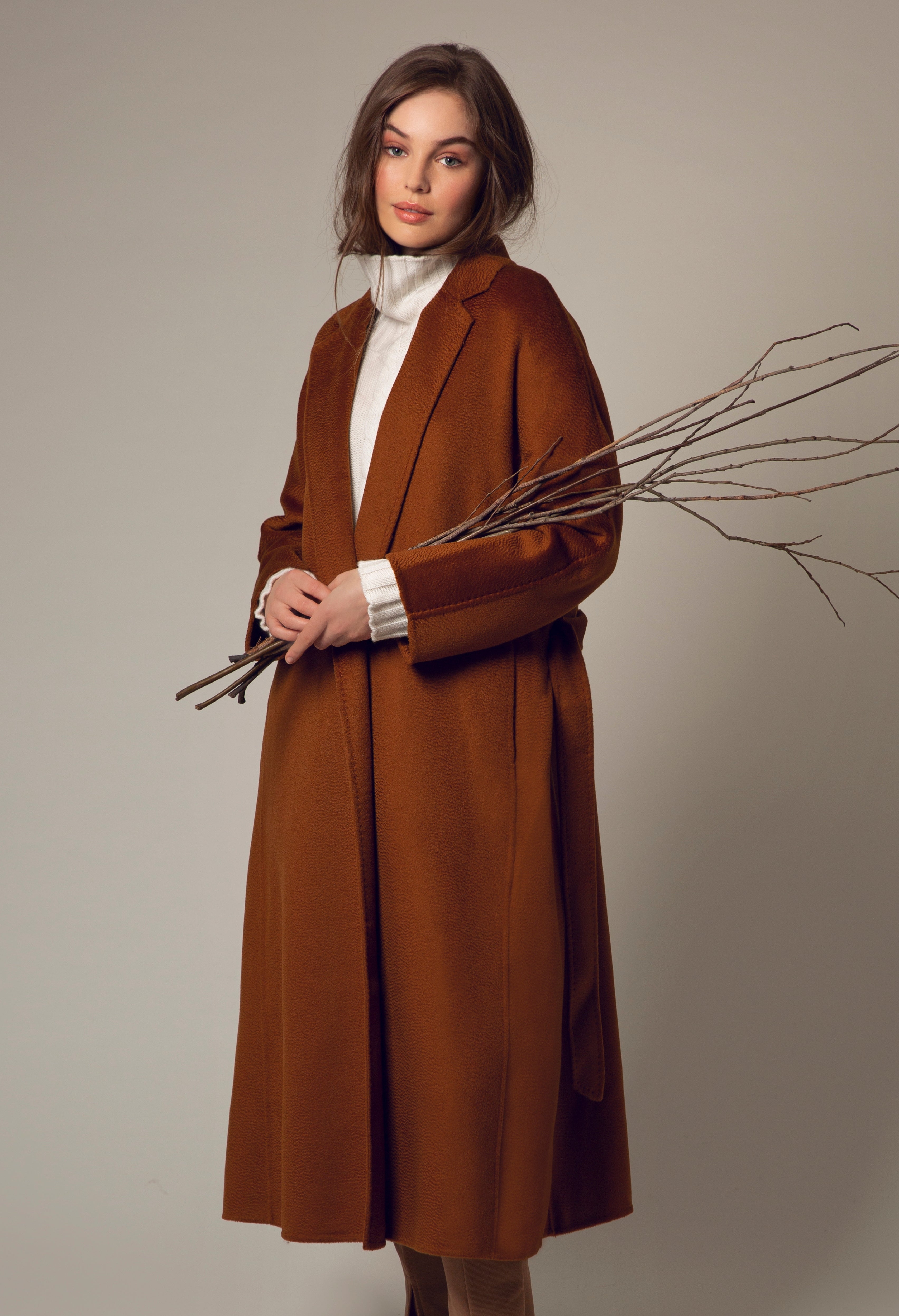 VAN KUKIL LONG COAT WITH SIDE POCKETS