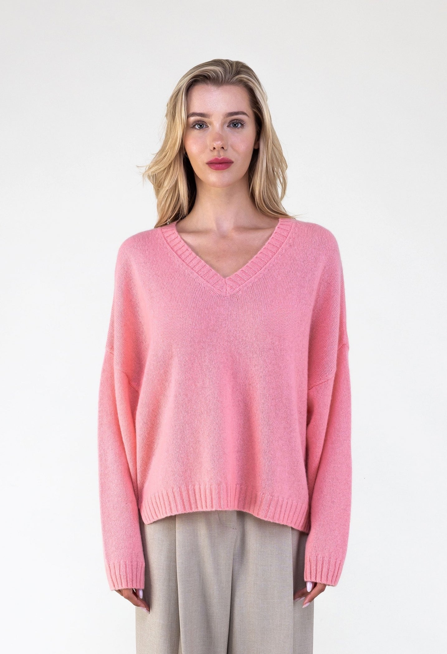 Van Kukil V-Neck Cashmere Sweater