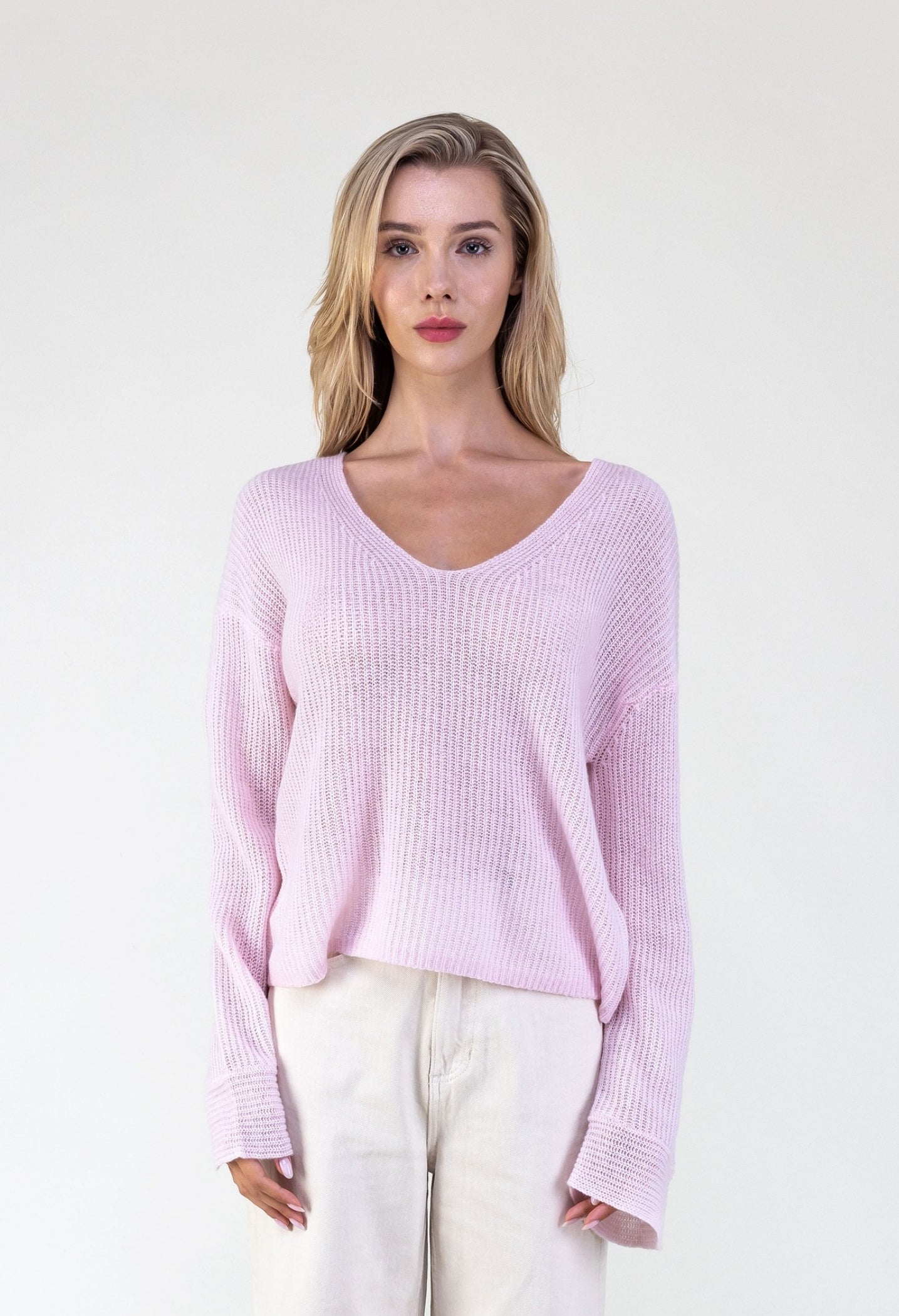 Van Kukil V-Neck Sweater