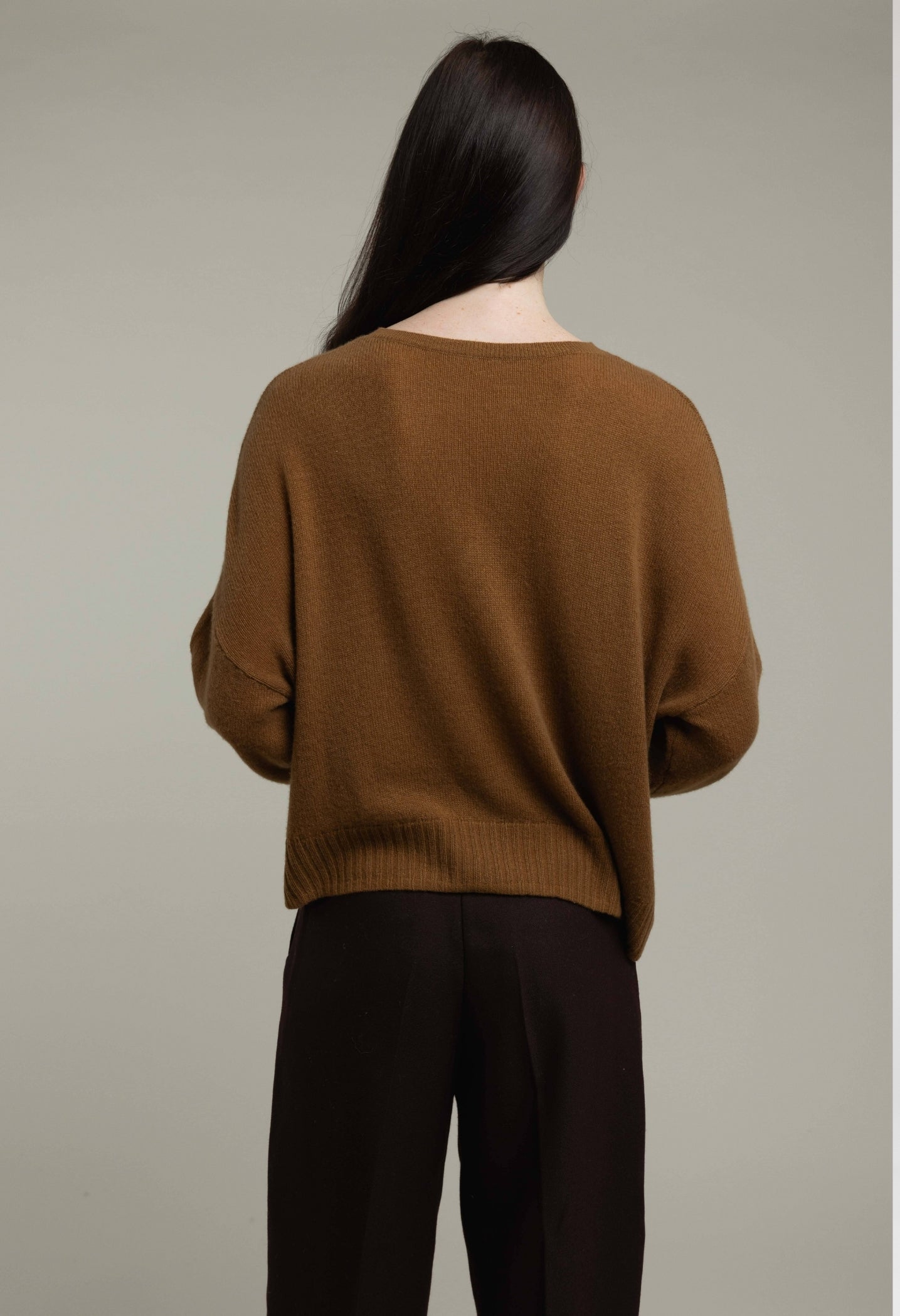 Van Kukil 100% Vicuna Crew neck Sweater