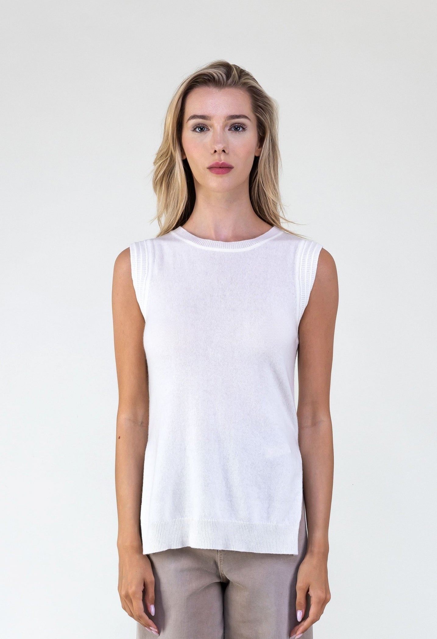 Van Kukil Sleeveless Cashmere Top