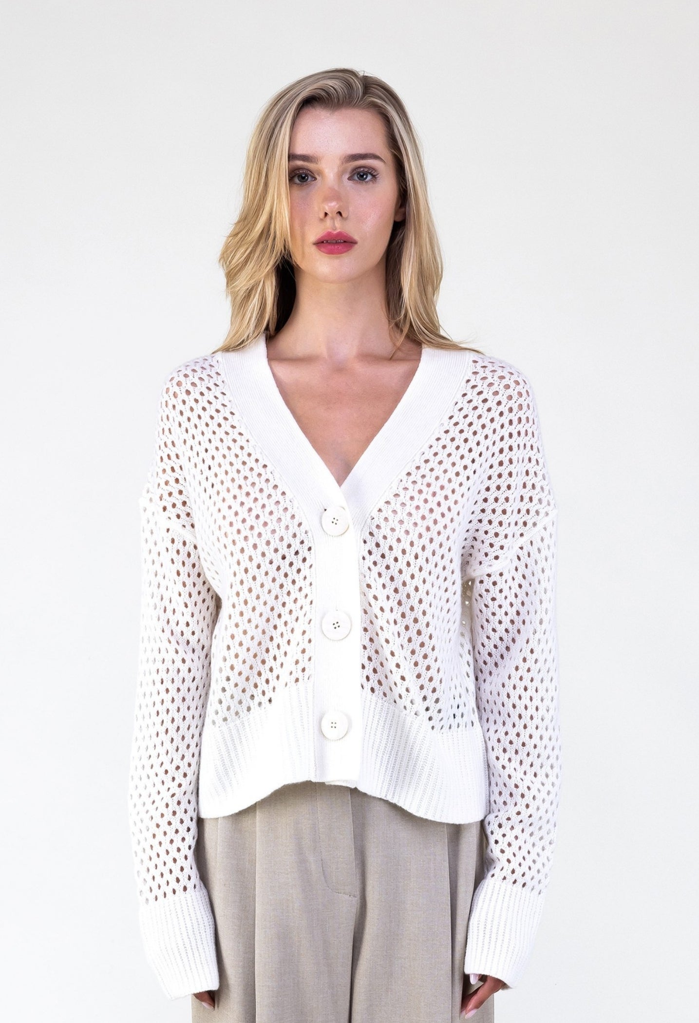Van Kukil Cashmere Open-Knit Buttoned Cardigan