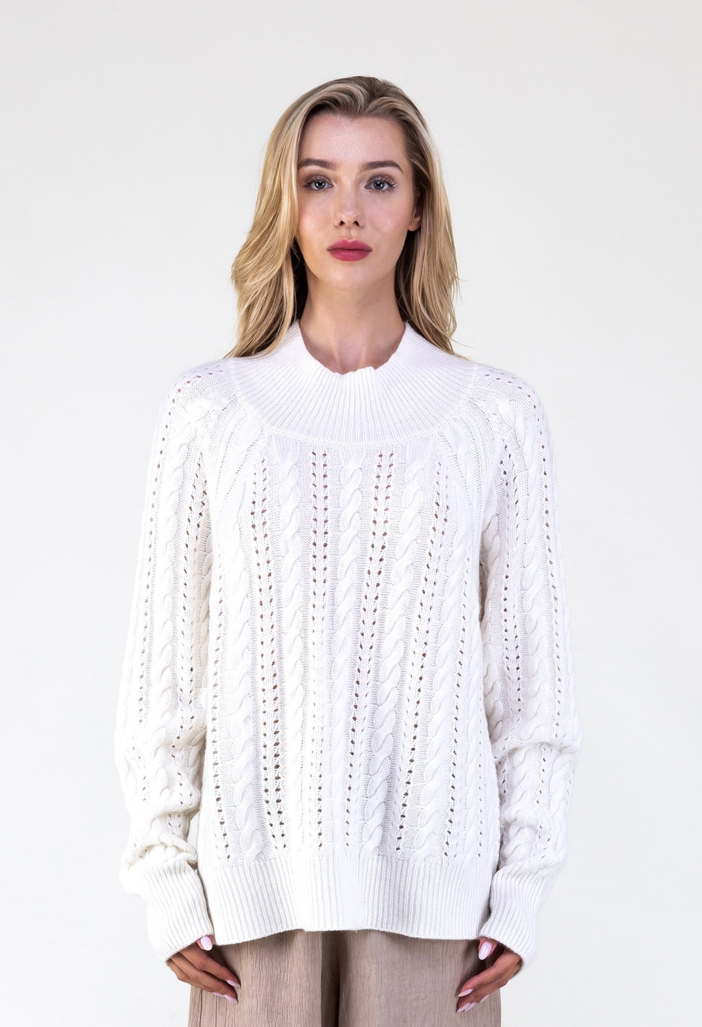 Van Kukil Cashmere Cable-Knit Eyelet Sweater